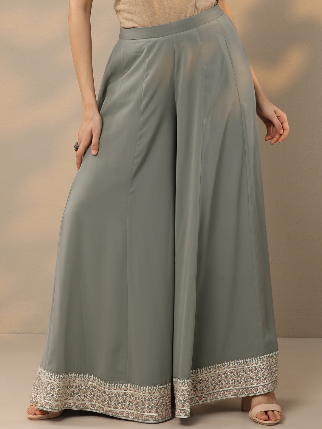  Libas Art Grey Embroidered Georgette Co-Ords 