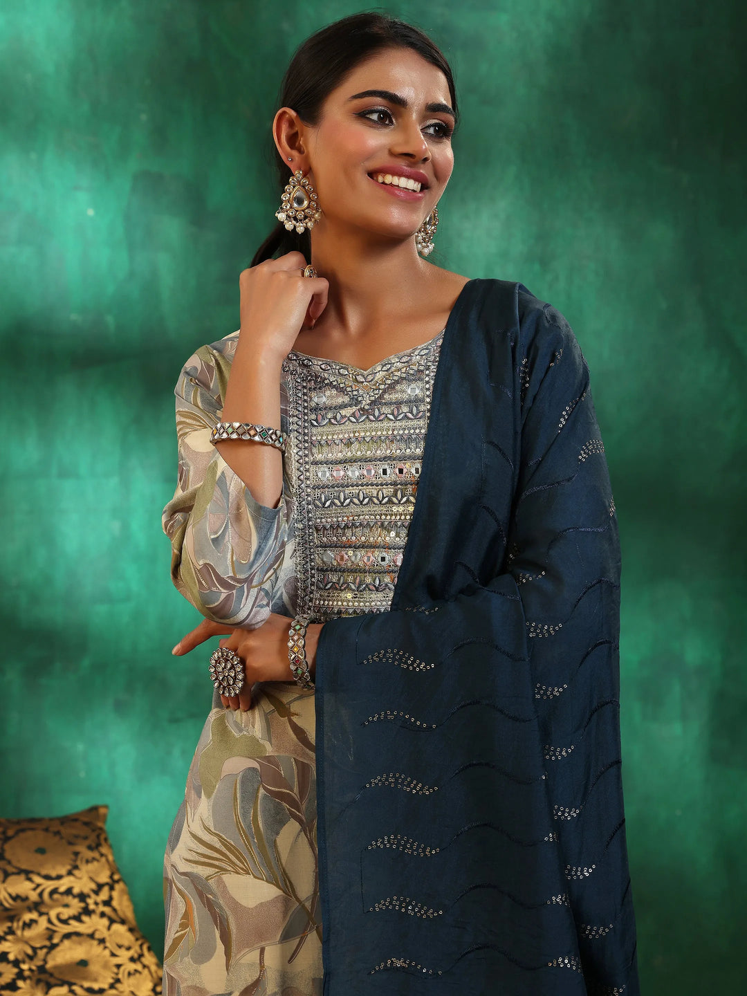  Off White Printed Silk Blend Straight Suit With Dupatta 
