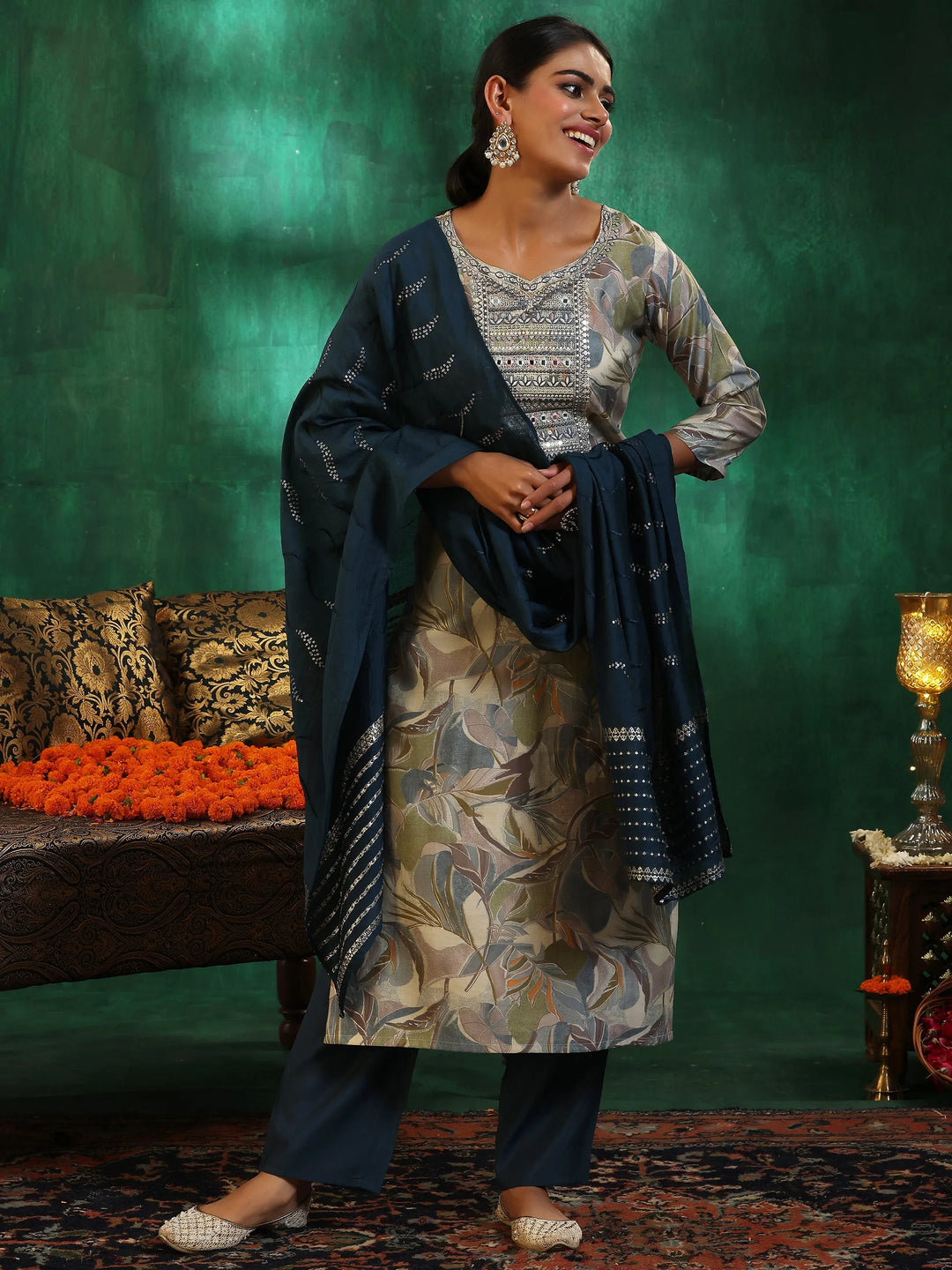  Off White Printed Silk Blend Straight Suit With Dupatta 