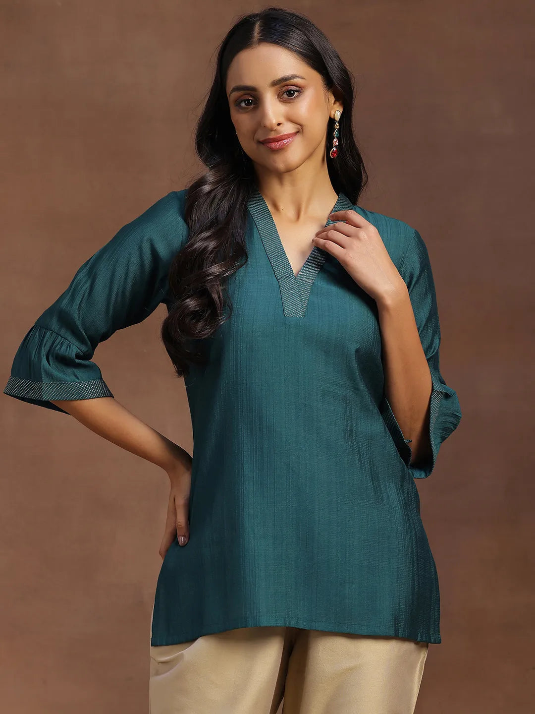 Green Solid Silk Blend Straight Kurti-image-21