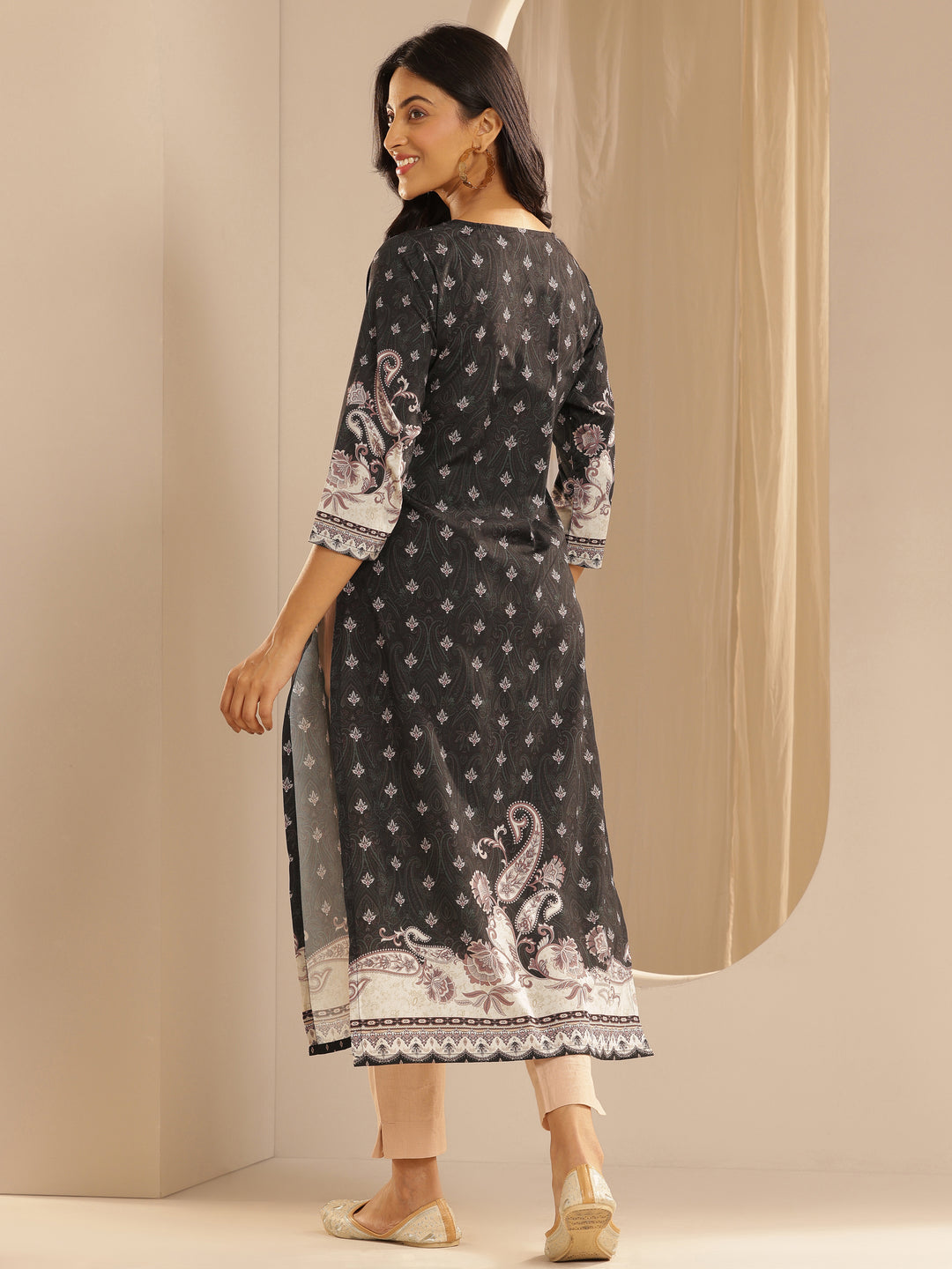 Black Printed Crepe Straight Kurta 