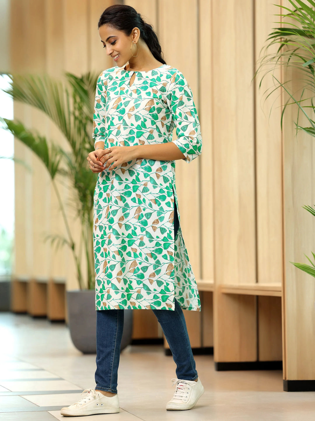  Off White Printed Cotton Straight Kurta 