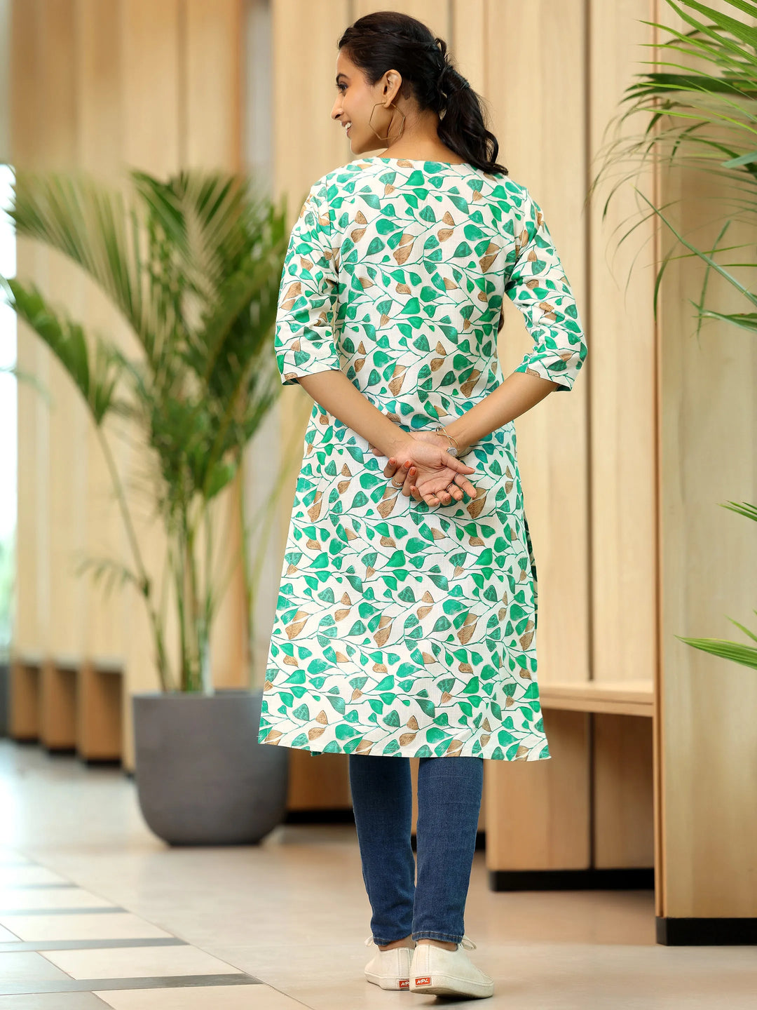 Off White Printed Cotton Straight Kurta 
