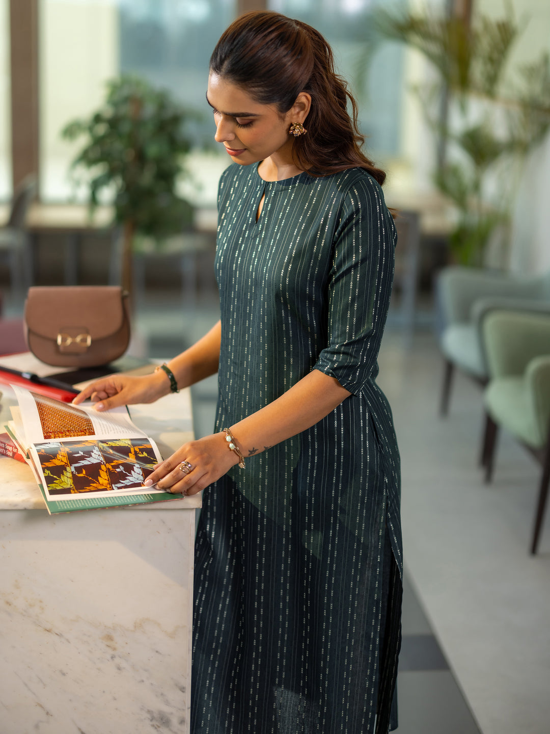 Green Woven Design Rayon Straight Kurta