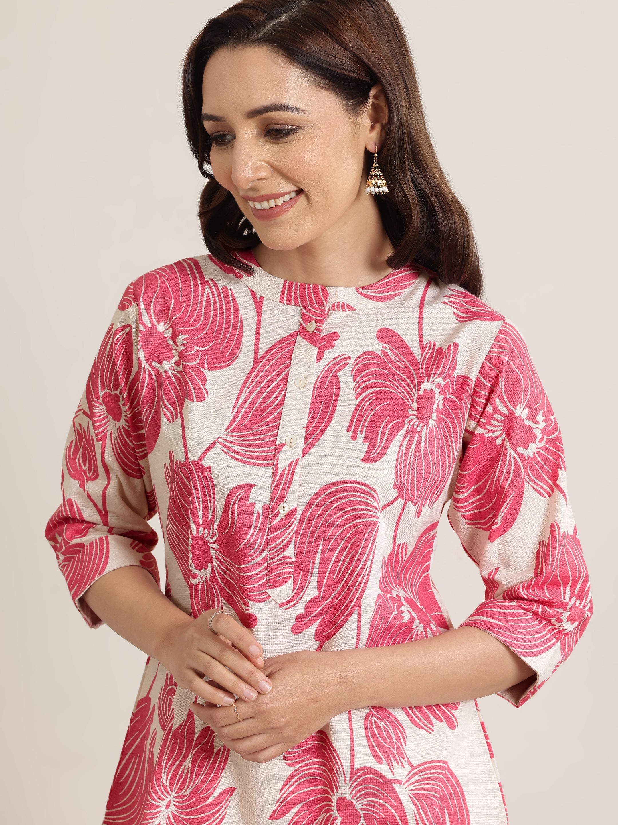 libas Pink Printed Cotton Straight Short Kurti-picture-62