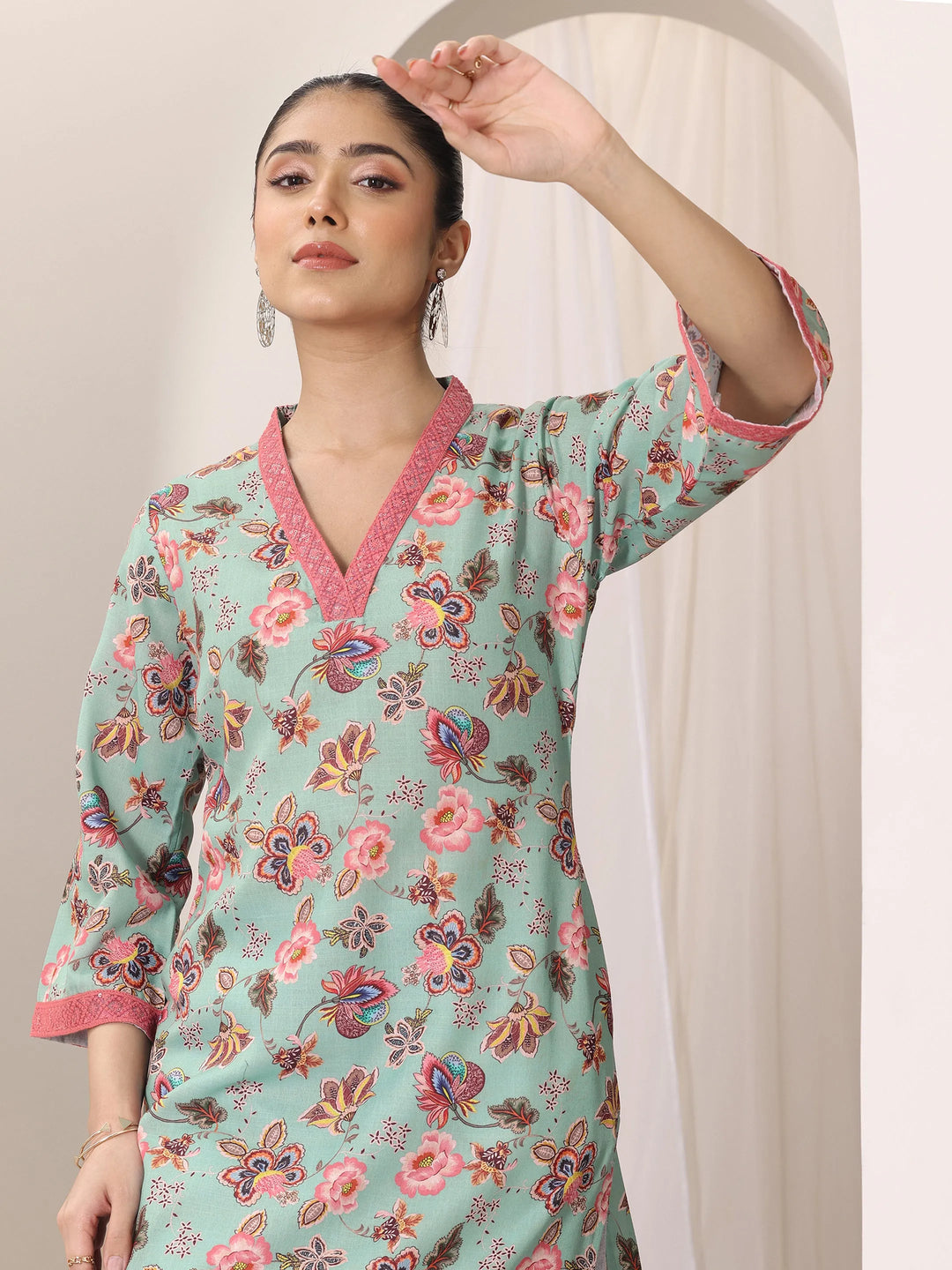  Blue Printed Cotton Blend Straight Kurta 