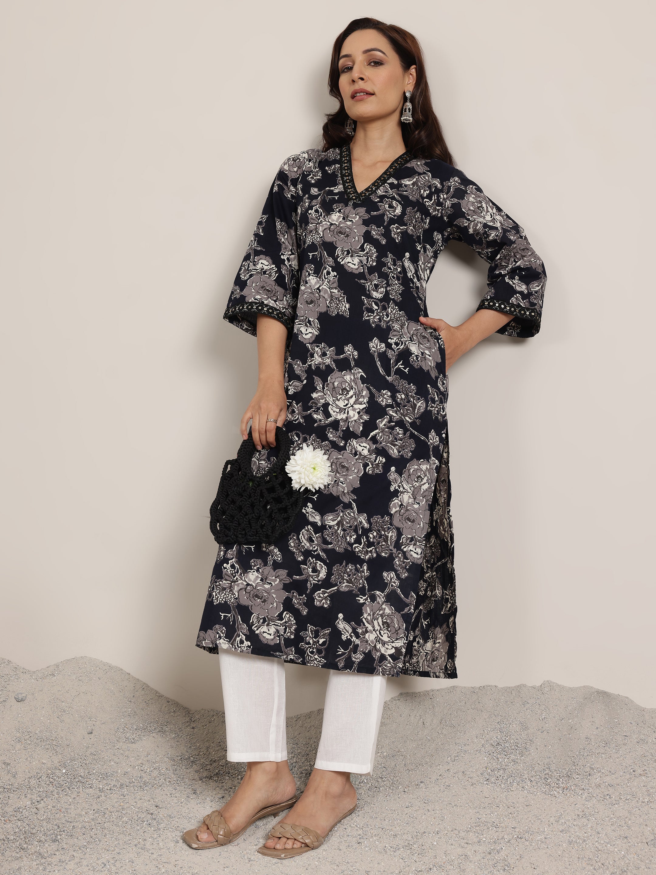 Libas Black Printed Cotton Straight Kurta-picture-26