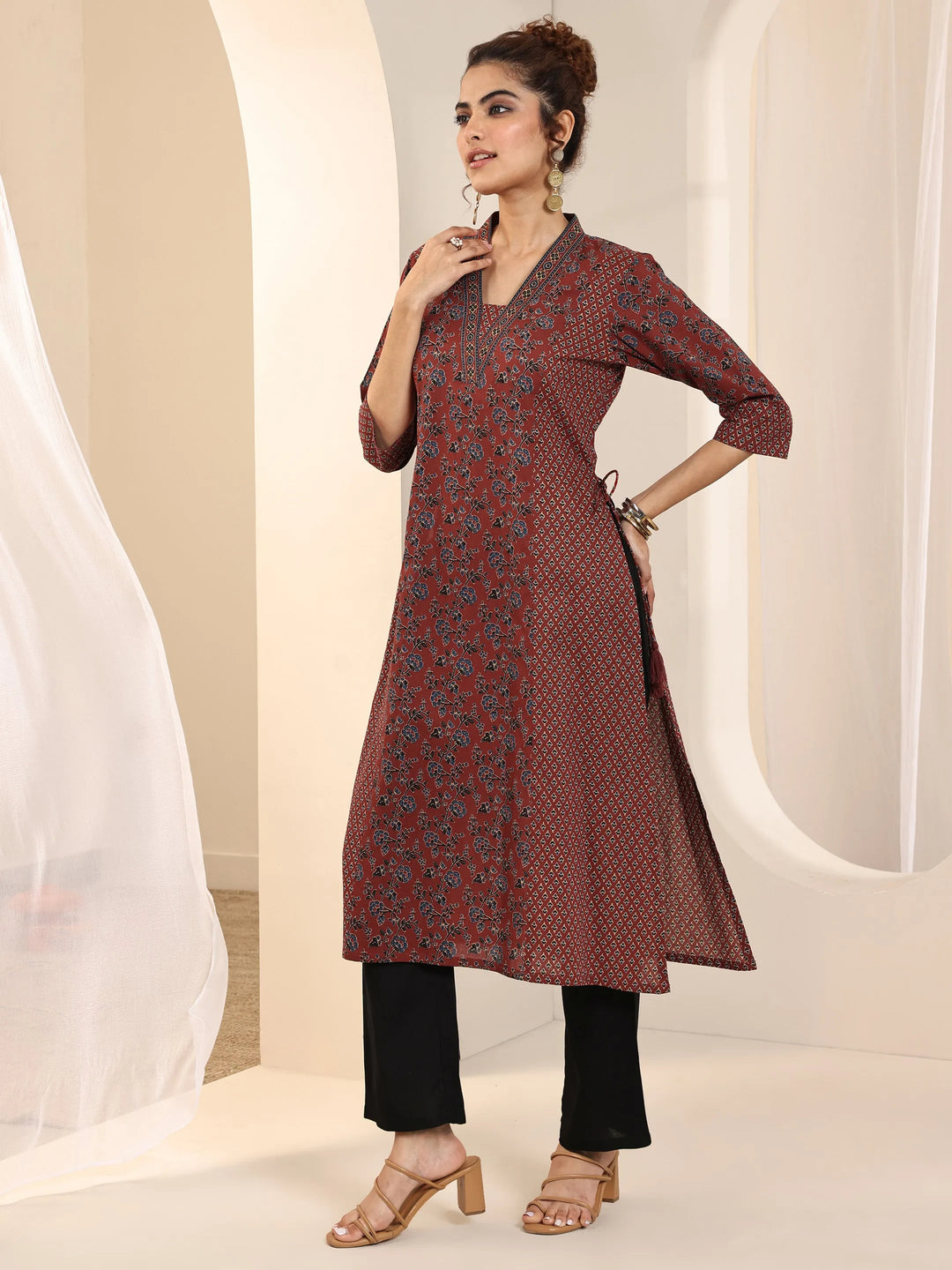  Maroon Printed Cotton Straight Kurta 