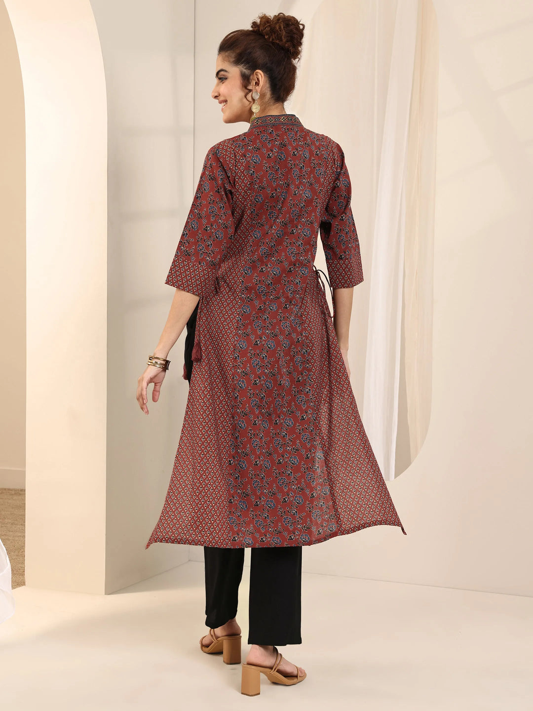 Maroon Printed Cotton Straight Kurta 