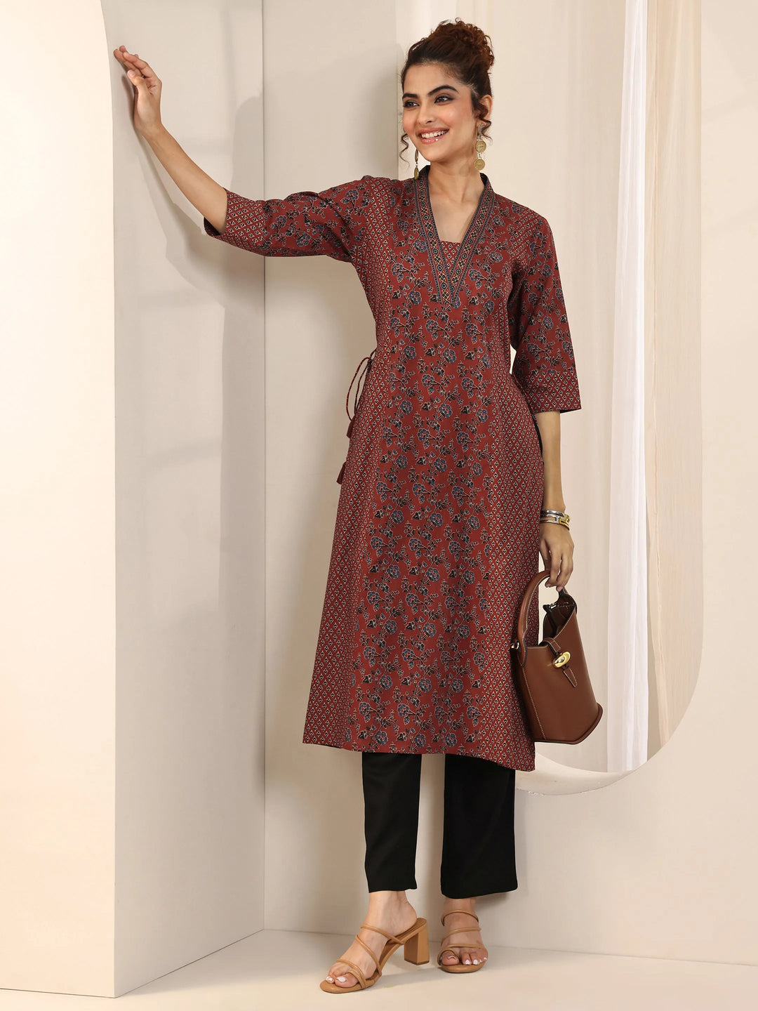  Maroon Printed Cotton Straight Kurta 