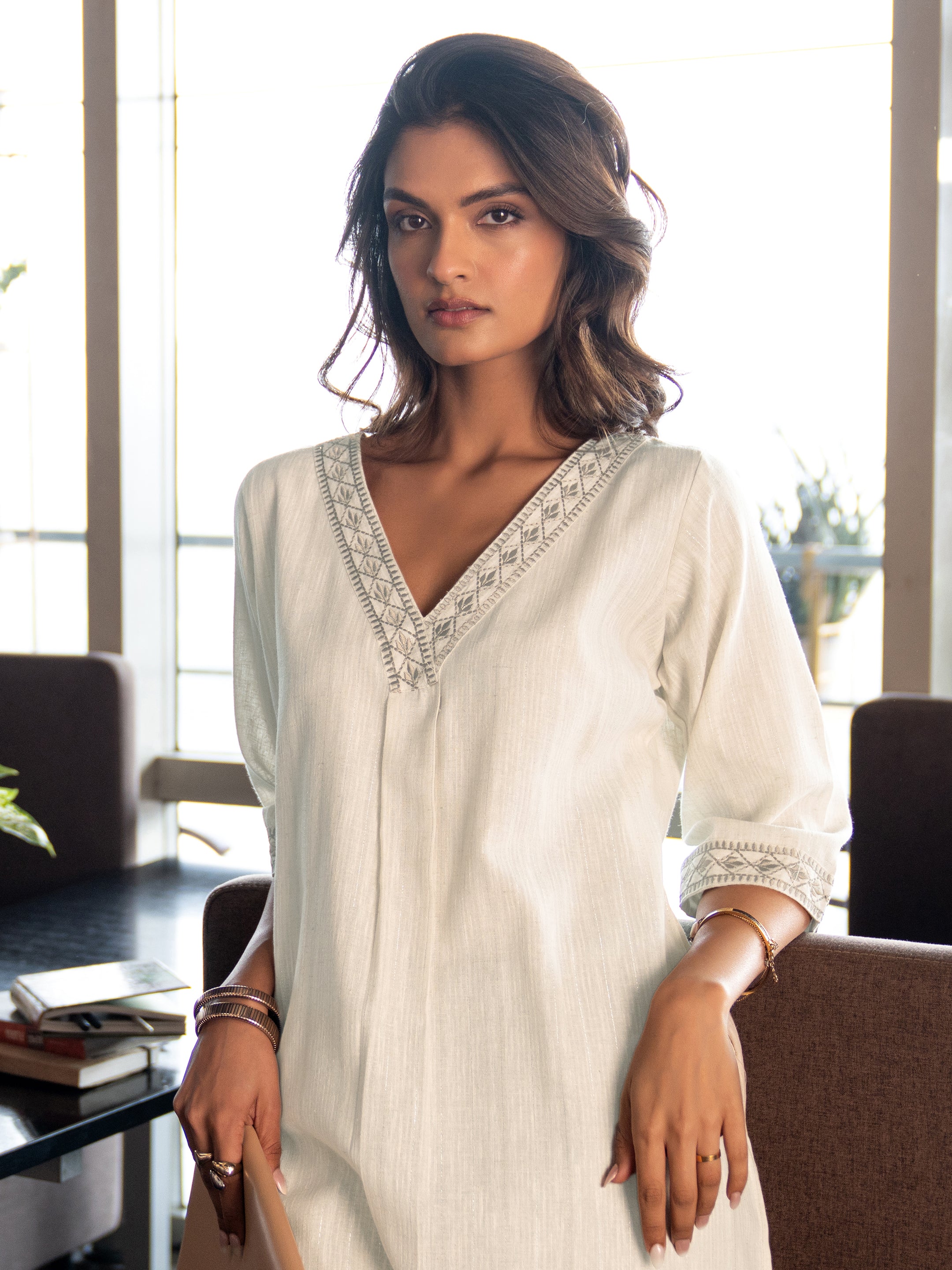 Off White Solid Cotton Blend Straight Kurta-image-8
