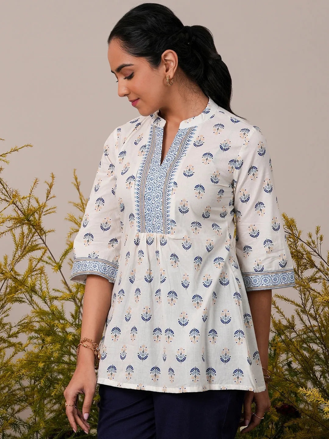  White Printed Cotton Straight Kurti 