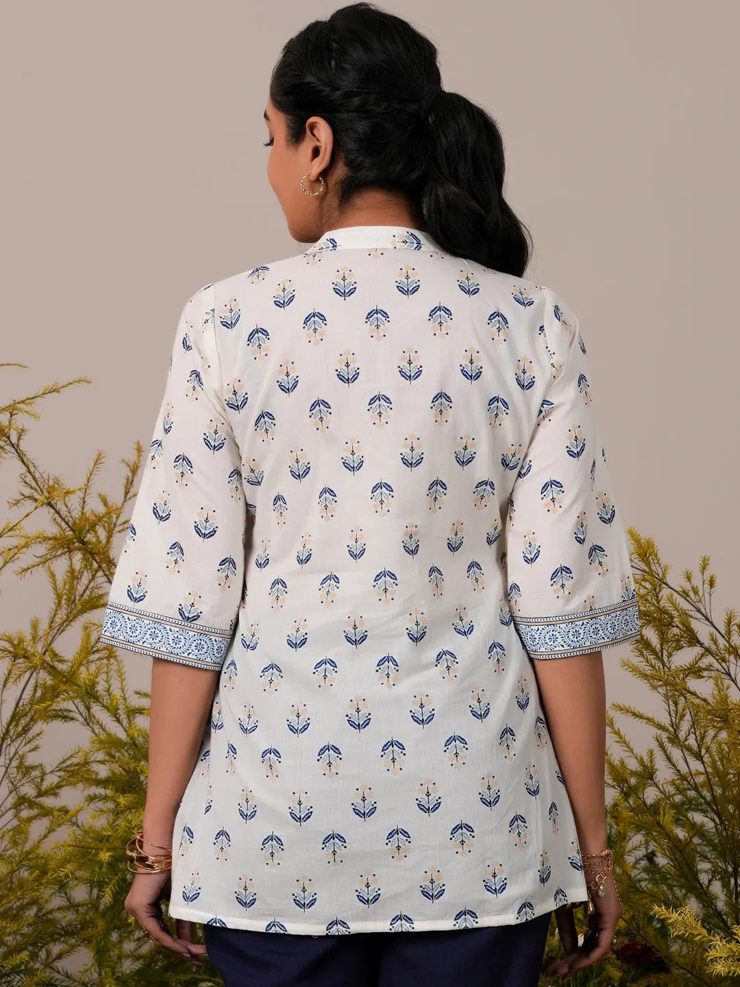  White Printed Cotton Straight Kurti 