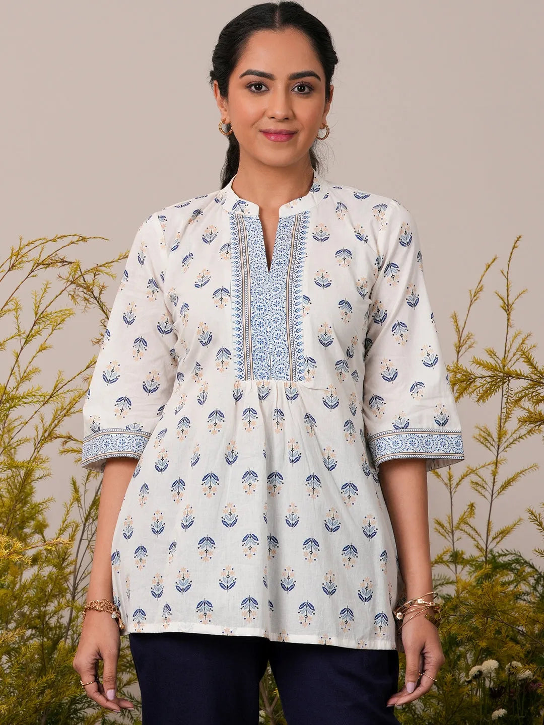  White Printed Cotton Straight Kurti 