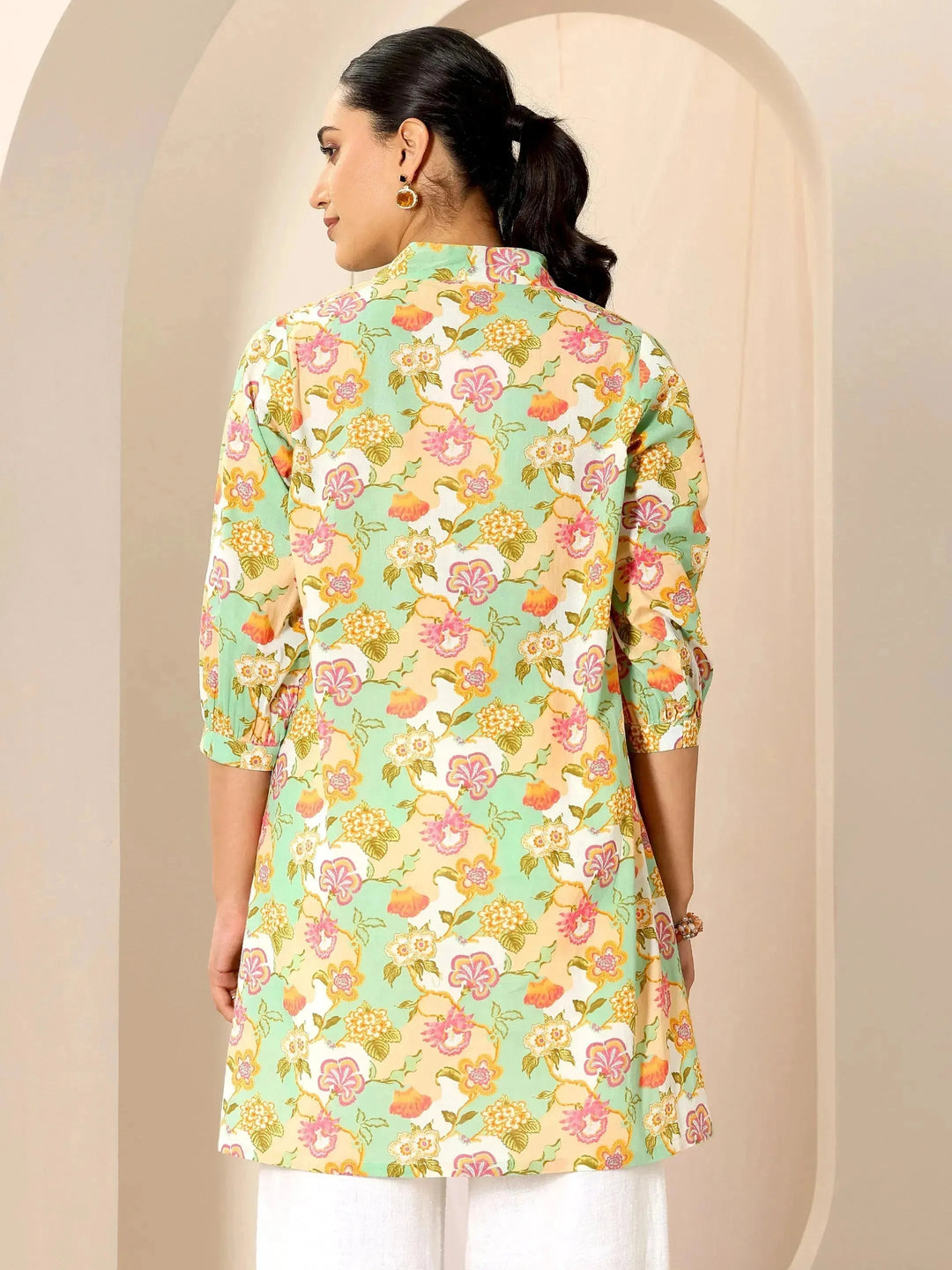  Multicoloured Printed Cotton Blend Straight Short Kurti 