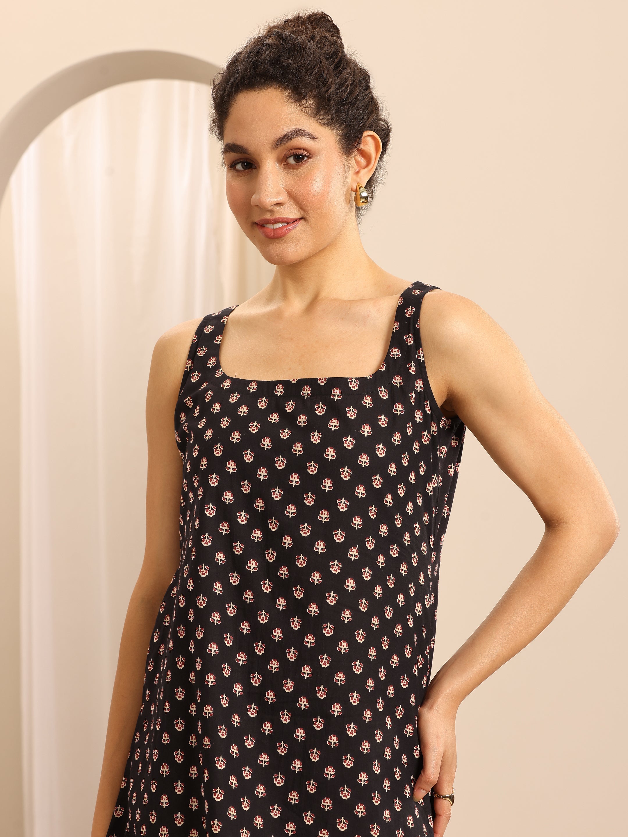 libas Black Printed Cotton Blend Straight Short Kurti-picture-52