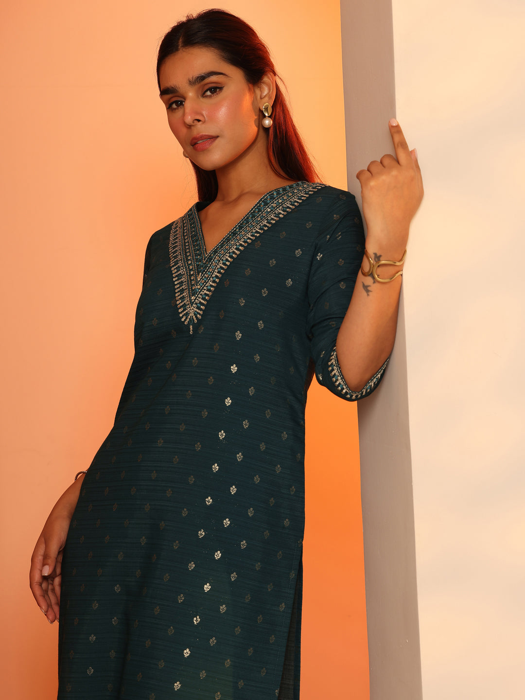 Teal Embellished Silk Blend Straight Kurta