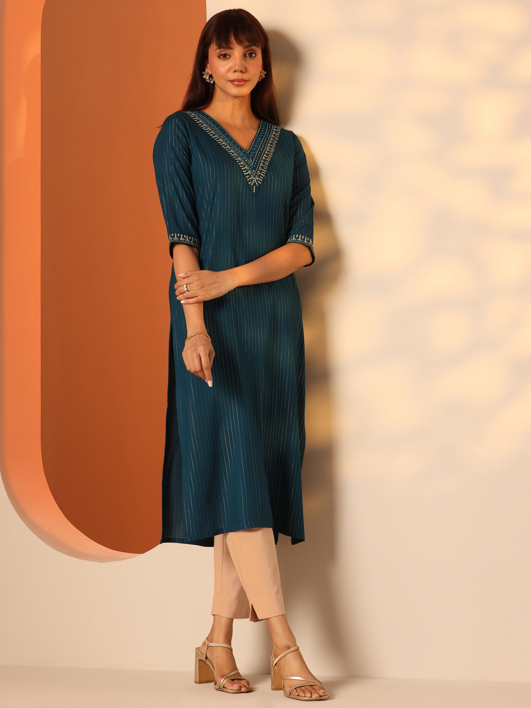Teal Embellished Rayon Straight Kurta-image-13