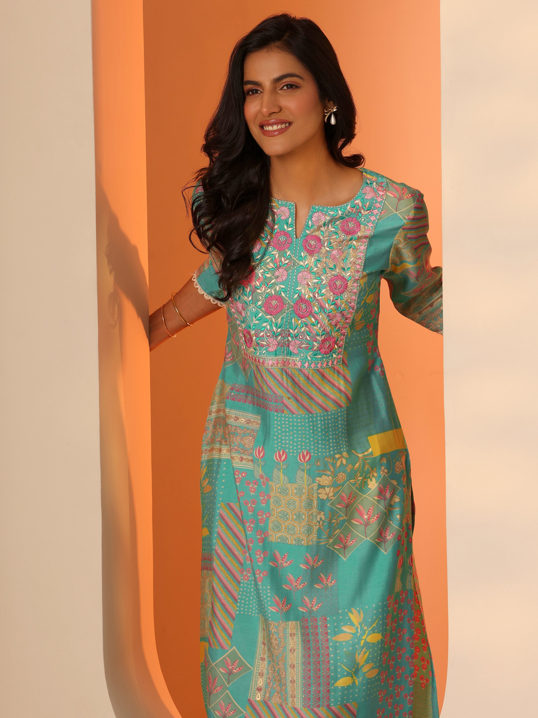 libas Blue Printed Silk Blend Straight Kurta-picture-45