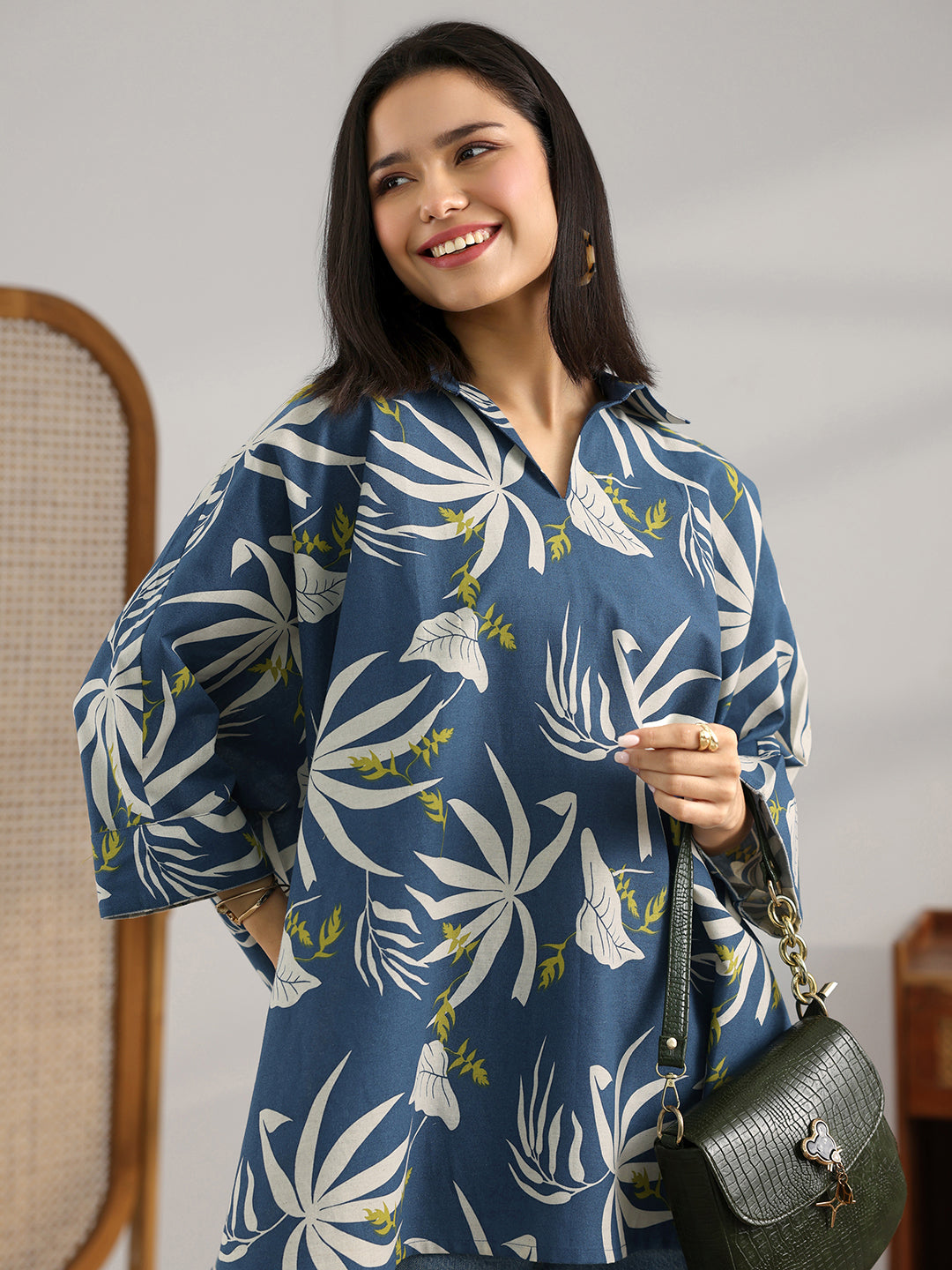 libas Blue Printed Cotton Straight Short Kurti-picture-42