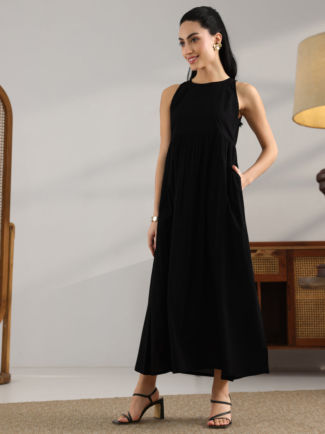  Black Solid Cotton Fit And Flare One Piece Dress 