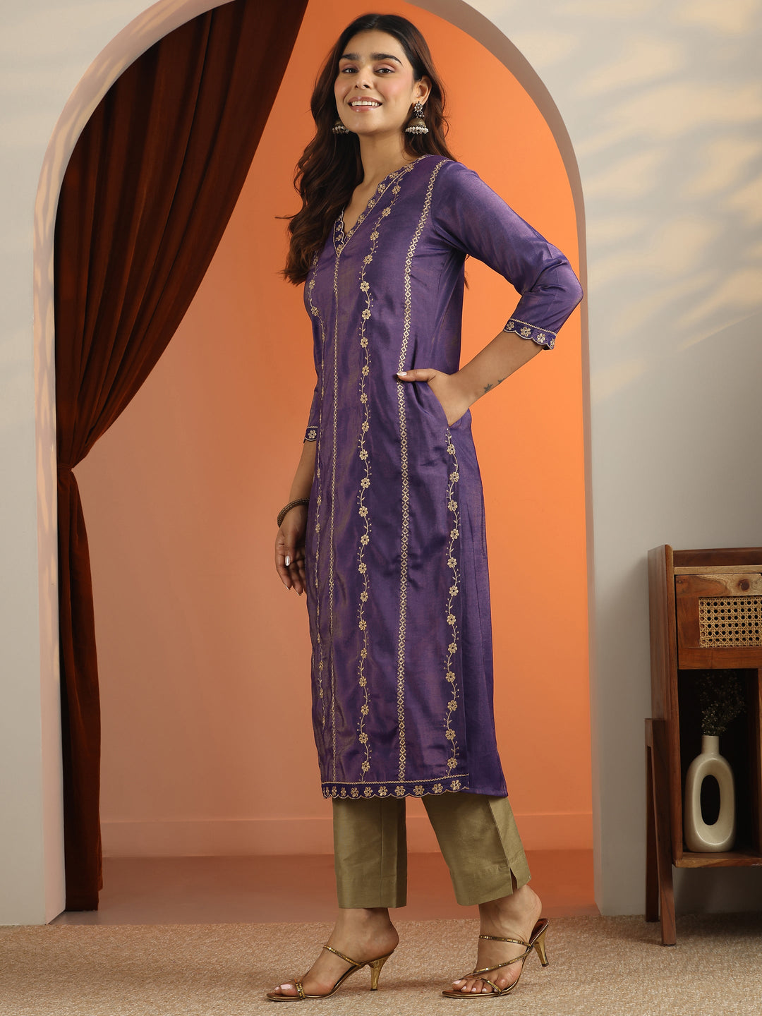 Purple Floral Embroidered Silk Blend Straight Kurta 