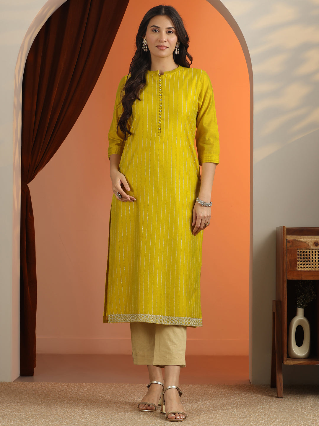  Yellow Embroidered Silk Blend Straight Kurta 