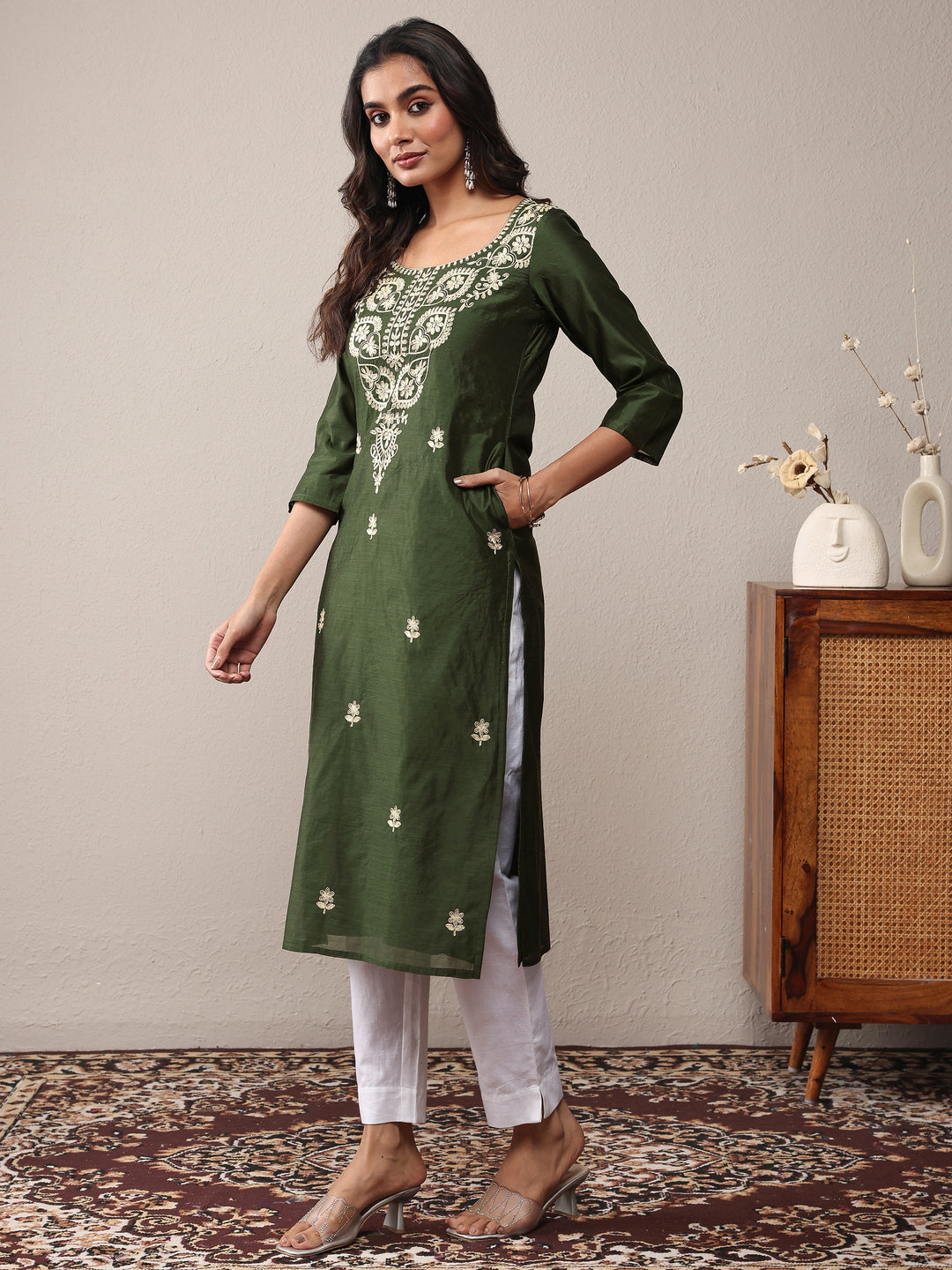  Green Floral Embroidered Chanderi Silk Straight Kurta 