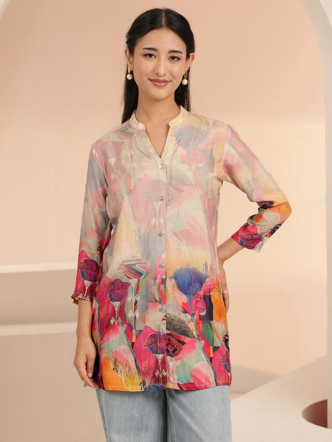  Multicolor Abstract Printed Muslin Straight Short Kurti 
