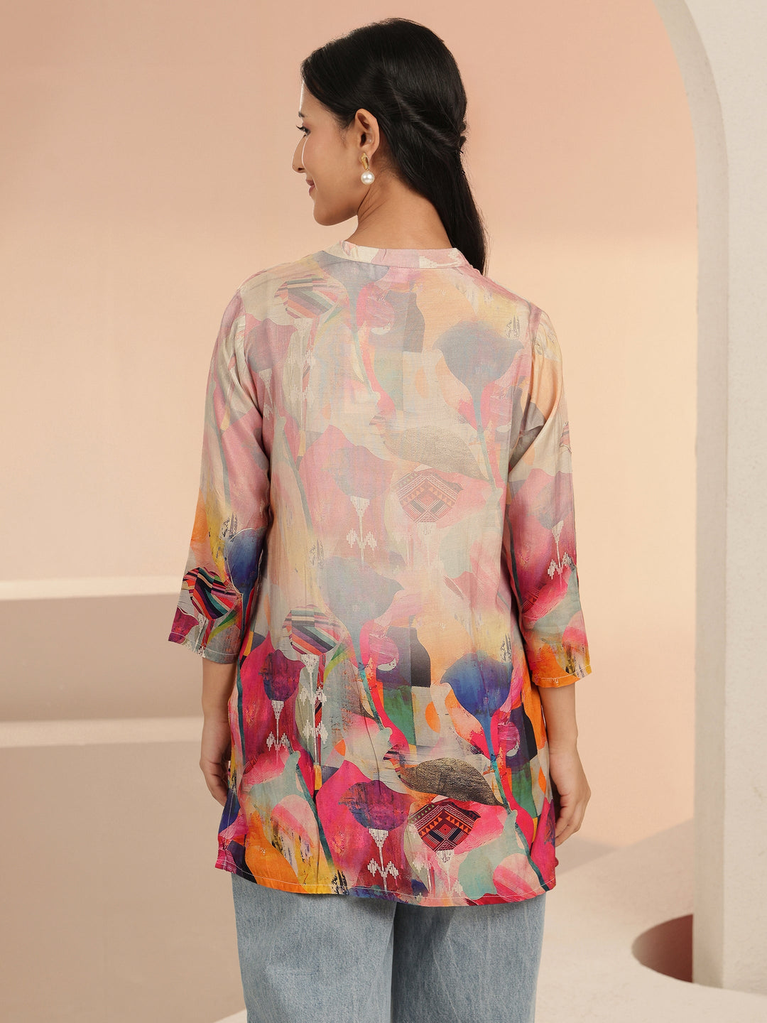  Multicolor Abstract Printed Muslin Straight Short Kurti 
