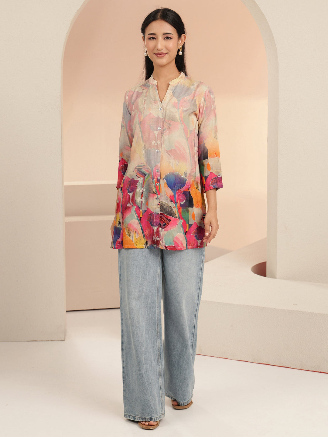  Multicolor Abstract Printed Muslin Straight Short Kurti 
