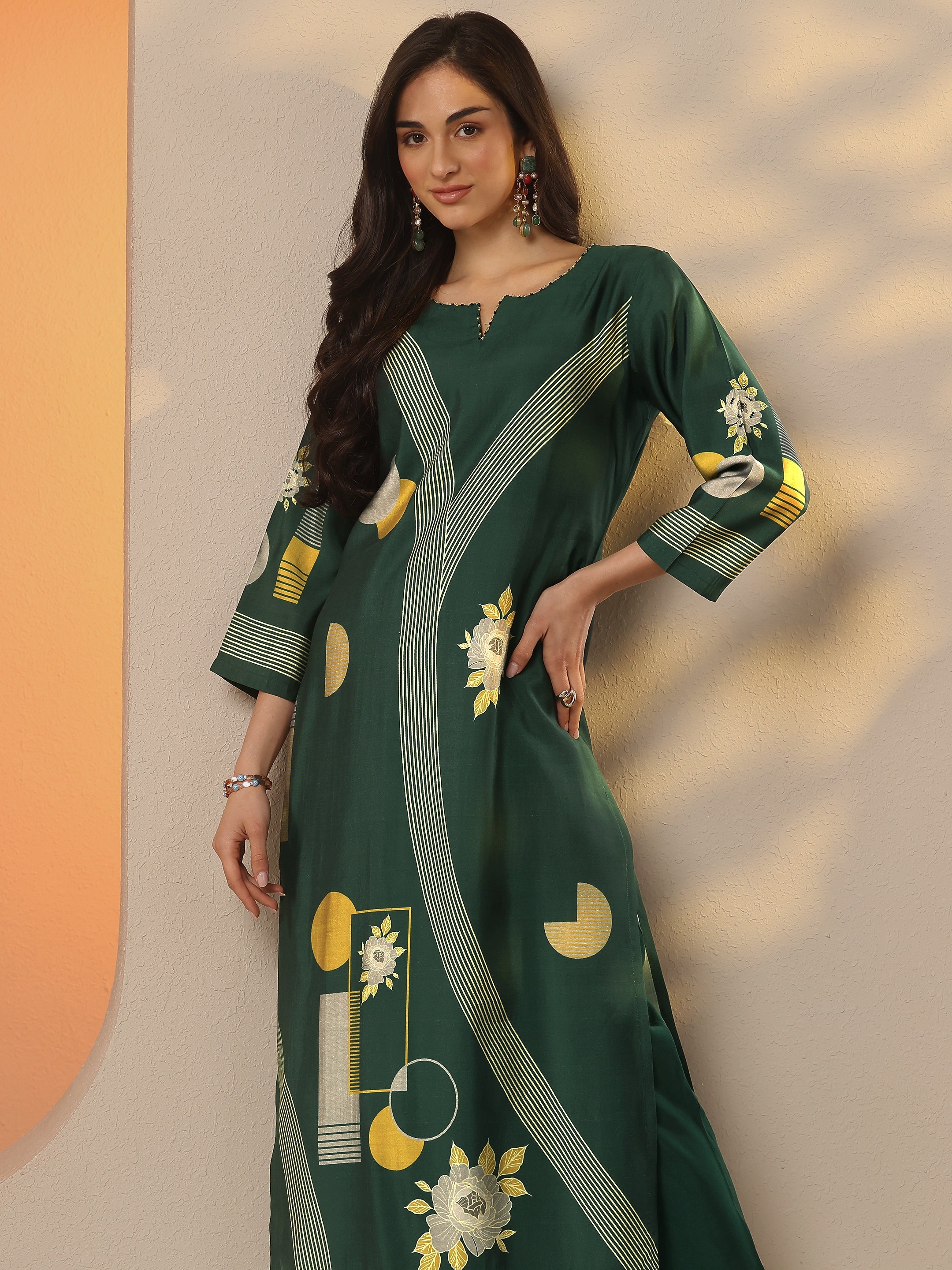 libas Green Printed Silk Blend Straight Kurta-picture-24