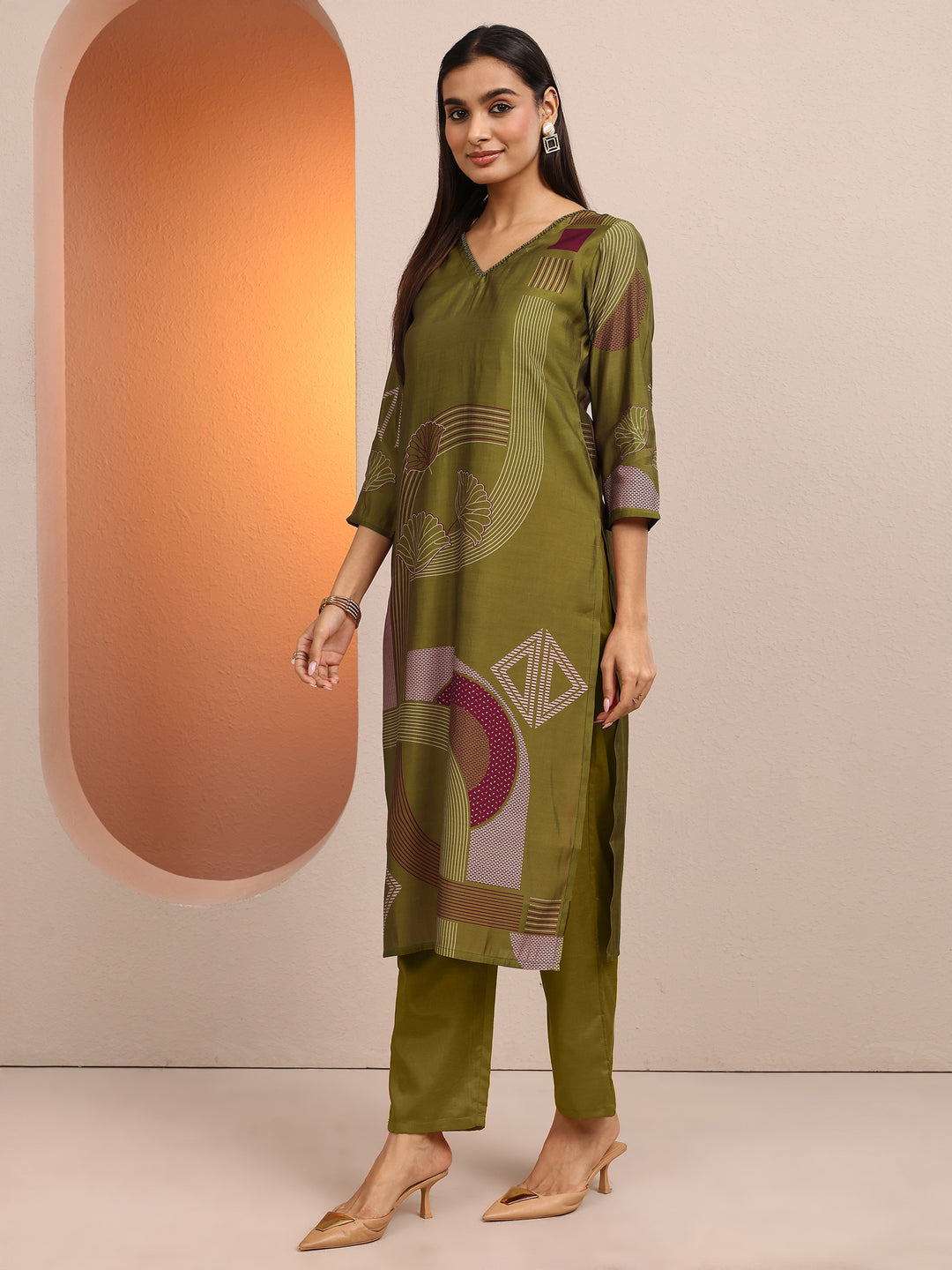  Olive Printed Silk Blend Straight Kurta 