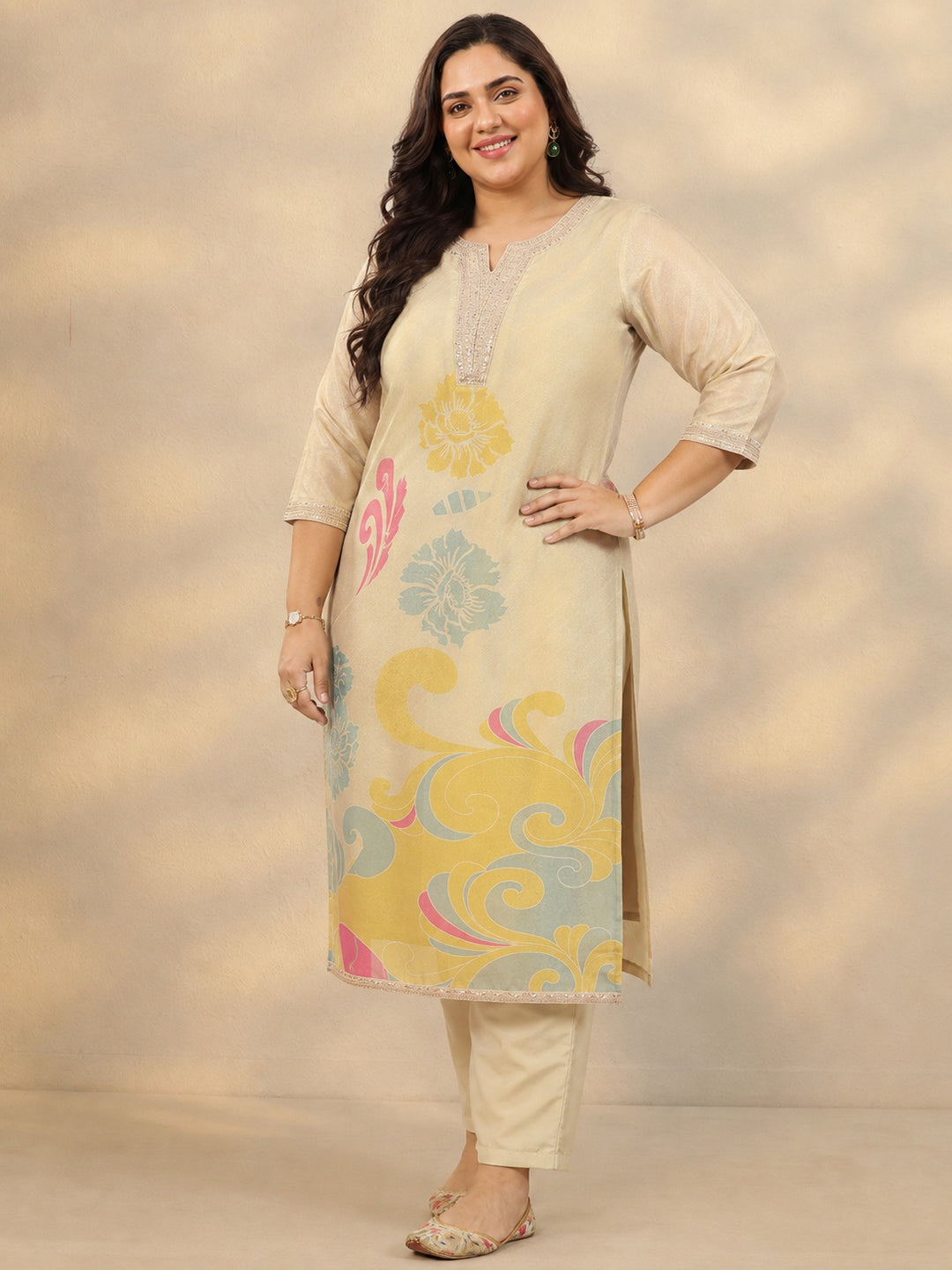  Plus Size Gold Abstract Printed Silk Blend Straight Suit Set 