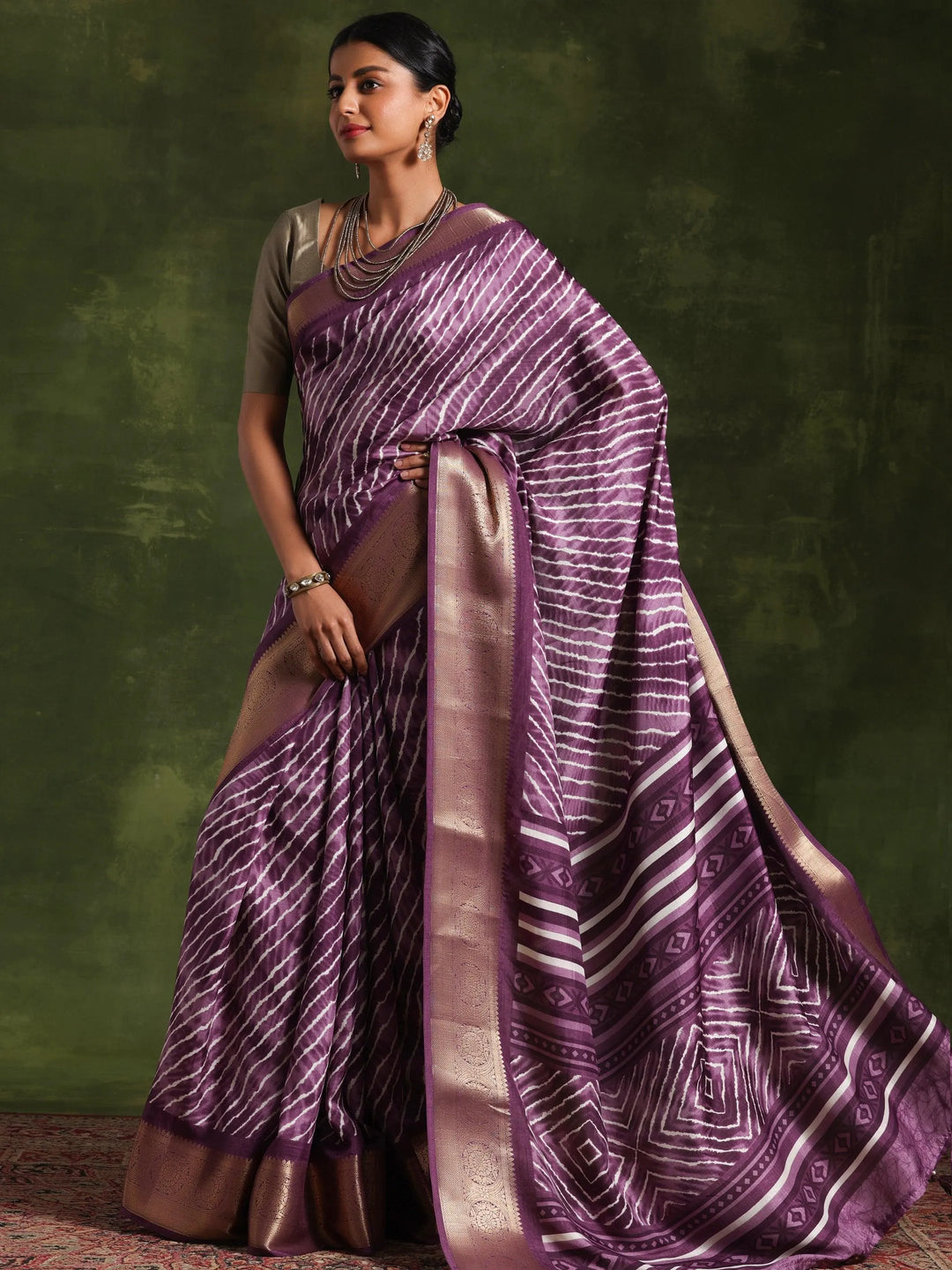 Mauve Printed Silk Blend Saree With Unstitched Blouse Piece - Libas 