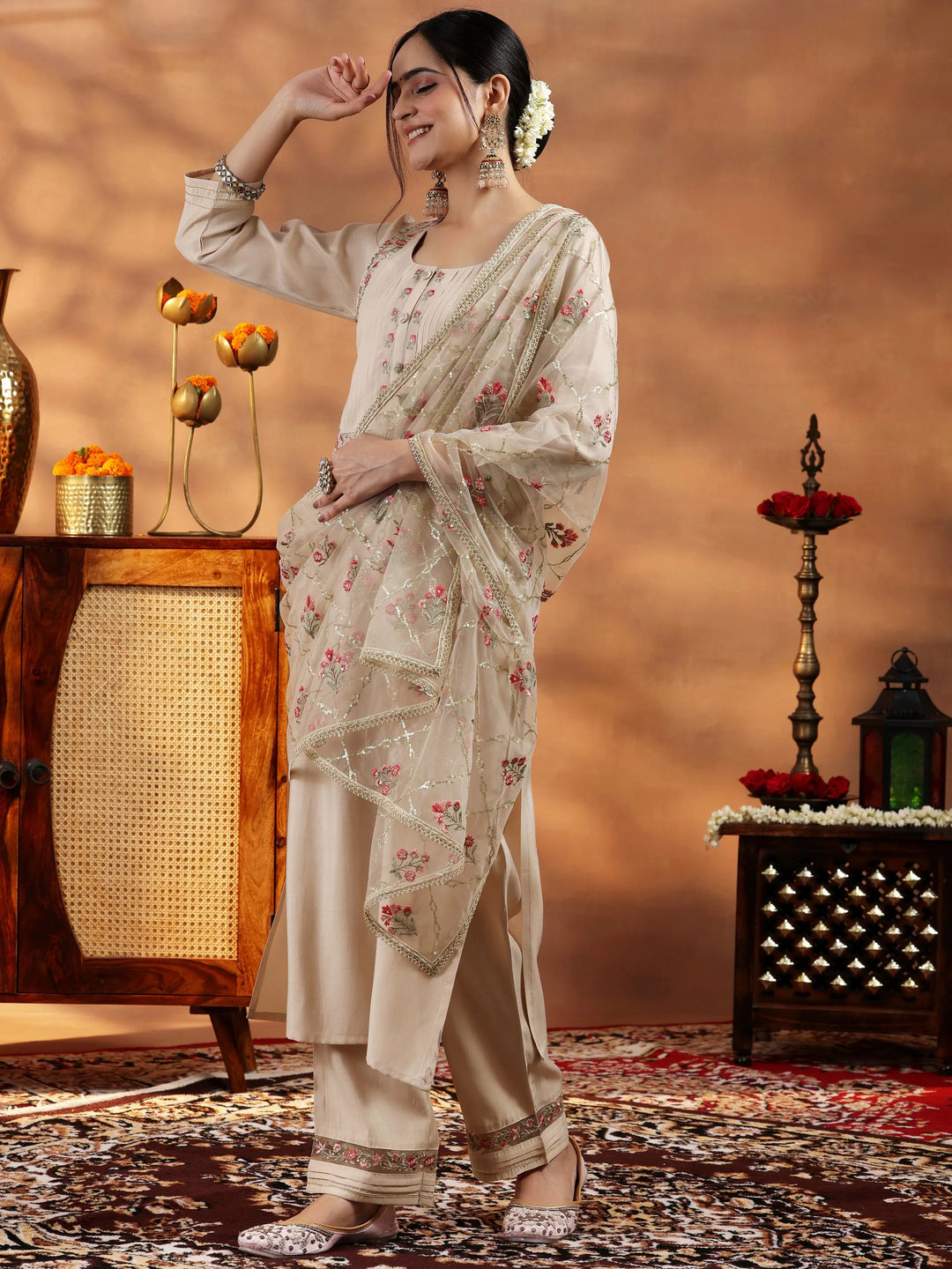  Ivory Yoke Design Silk Blend Straight Suit With Dupatta 