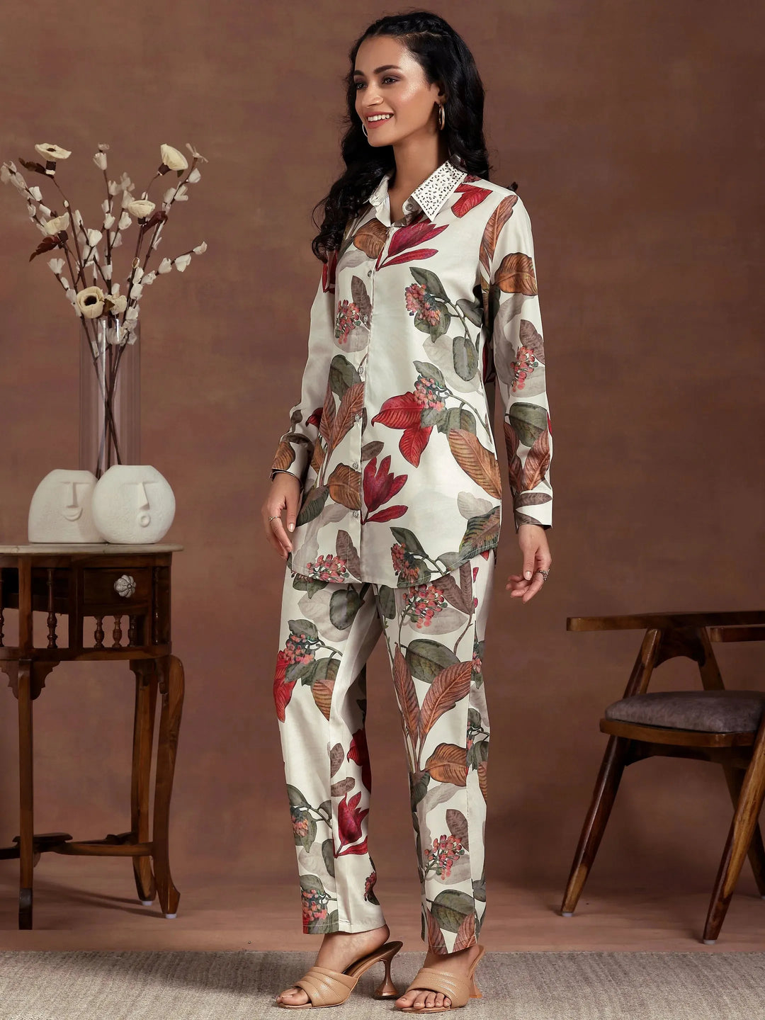  Beige Printed Crepe Co-Ords 