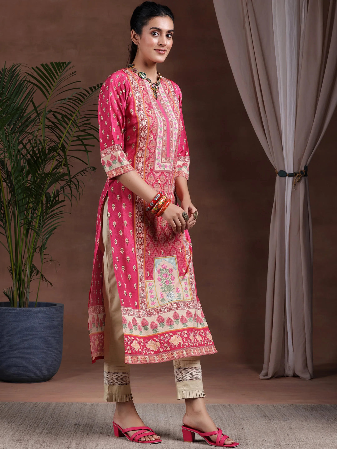  Pink Printed Crepe Straight Kurta 