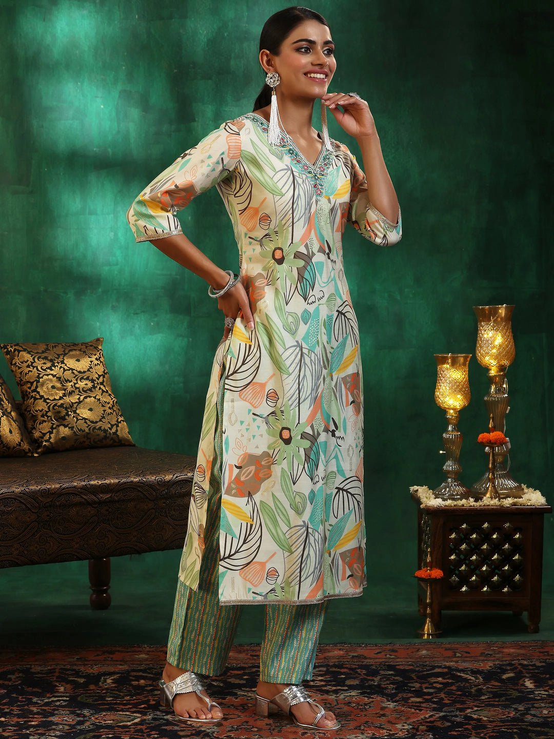  Off White Printed Silk Blend Straight Suit With Dupatta 