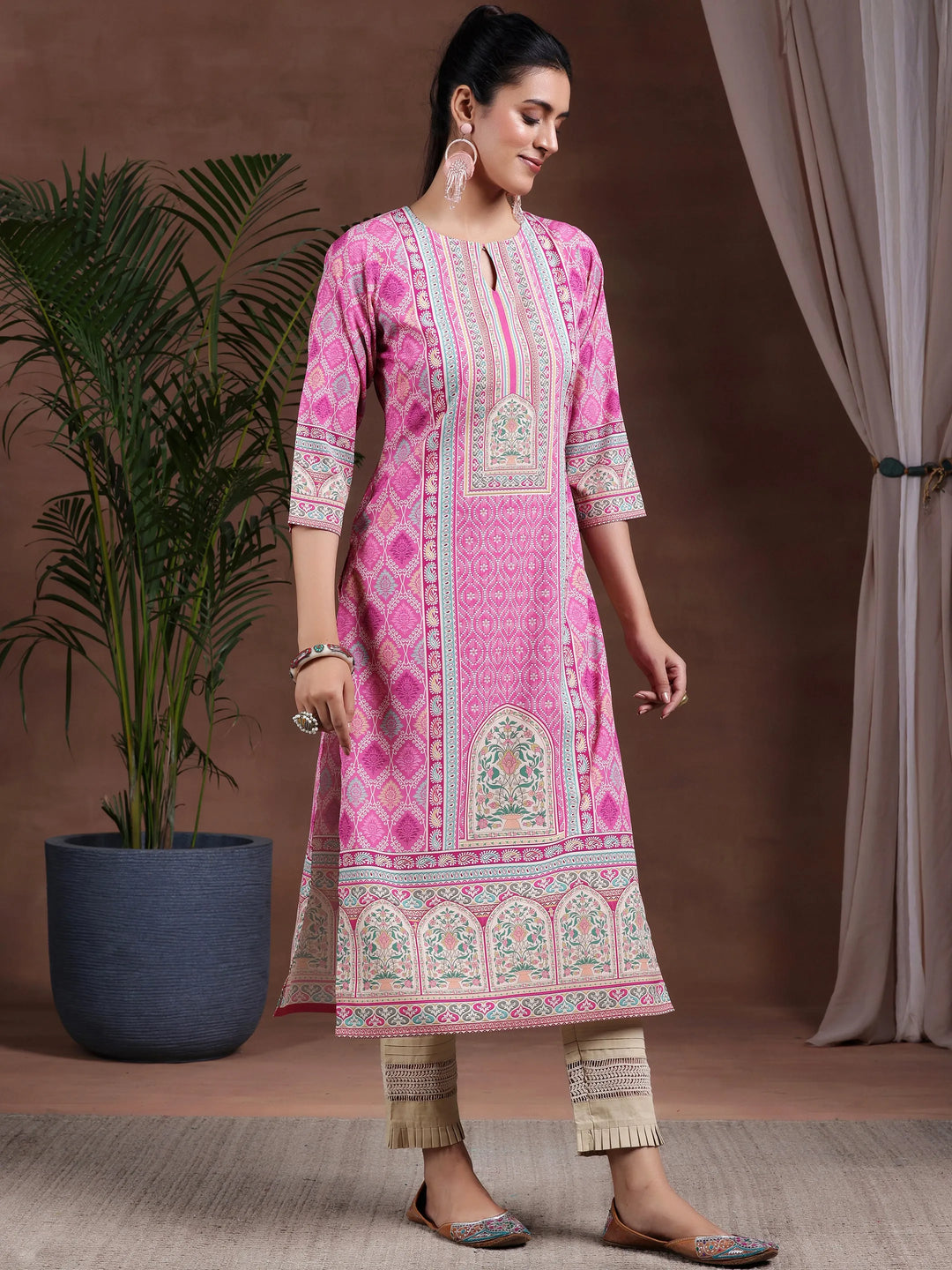  Pink Printed Crepe Straight Kurta 