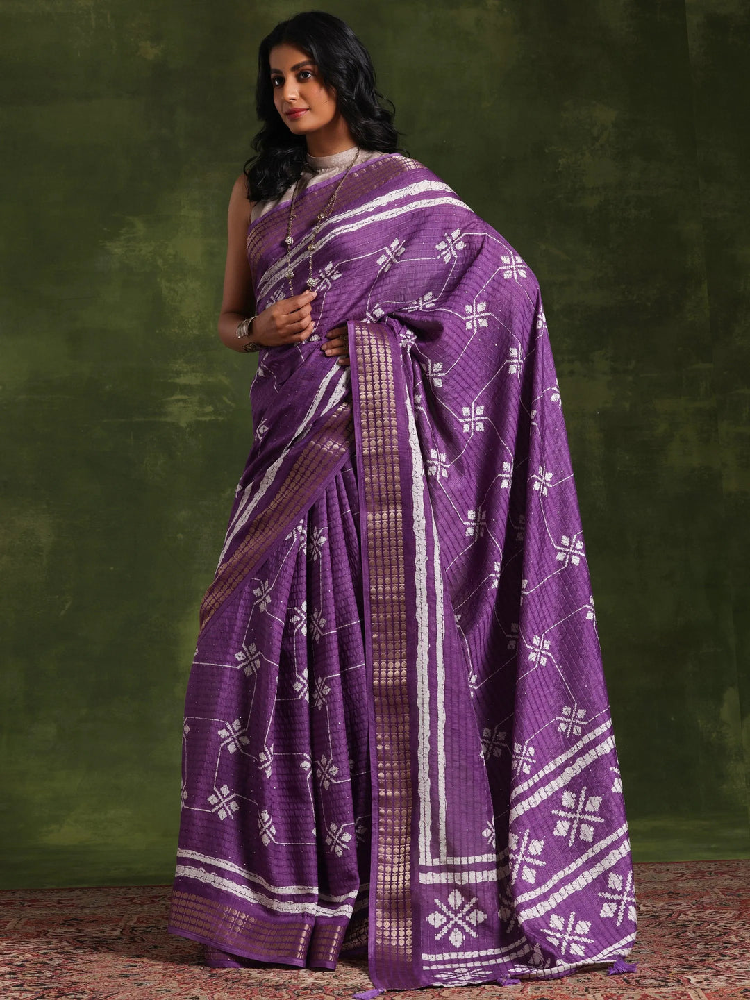 Lavender Printed Silk Blend Saree With Unstitched Blouse Piece - Libas 