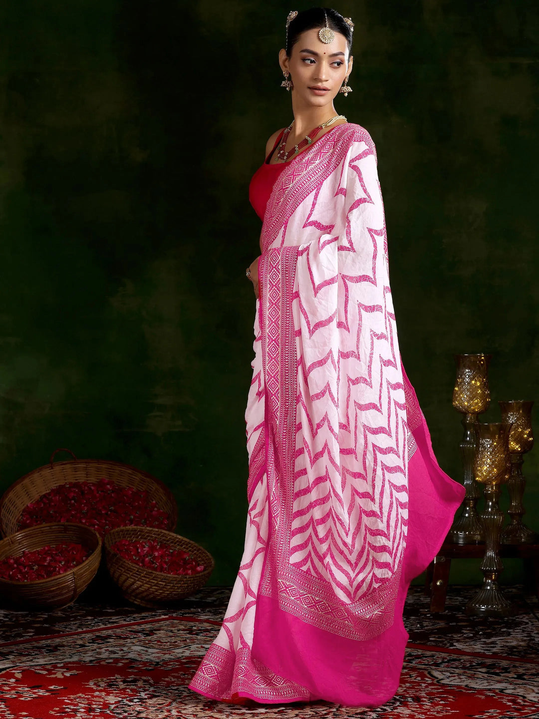  White Printed Chiffon Saree With Unstitched Blouse Piece 