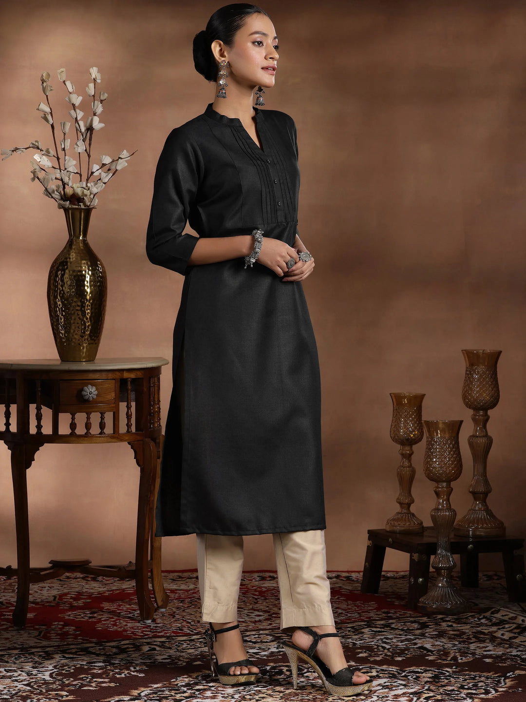  Black Solid Cotton Blend Straight Kurta 