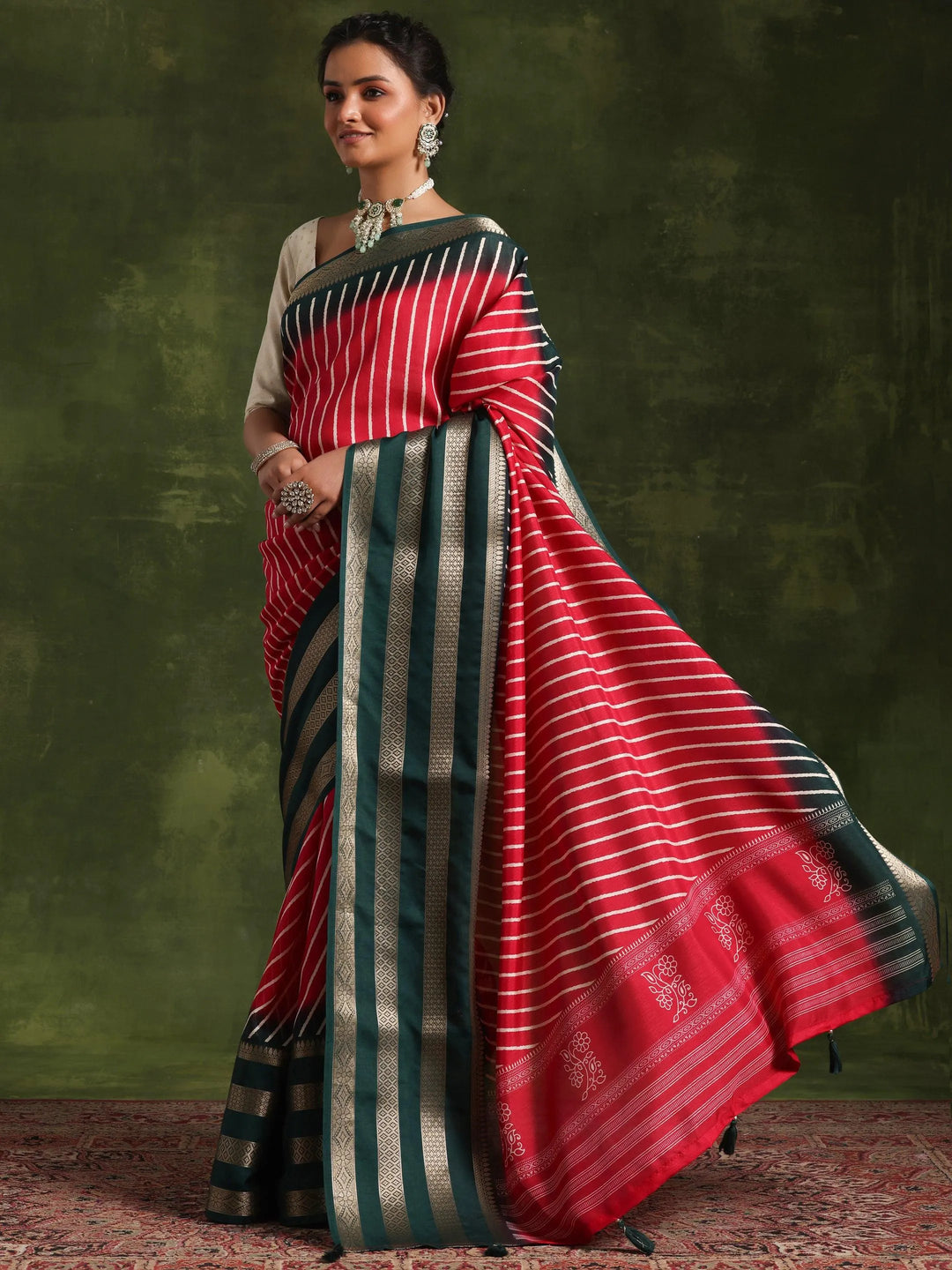 Pink Printed Silk Blend Saree With Unstitched Blouse Piece - Libas 