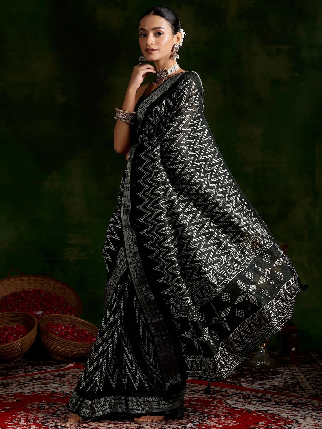 Black Printed Silk Blend Saree With Unstitched Blouse Piece 