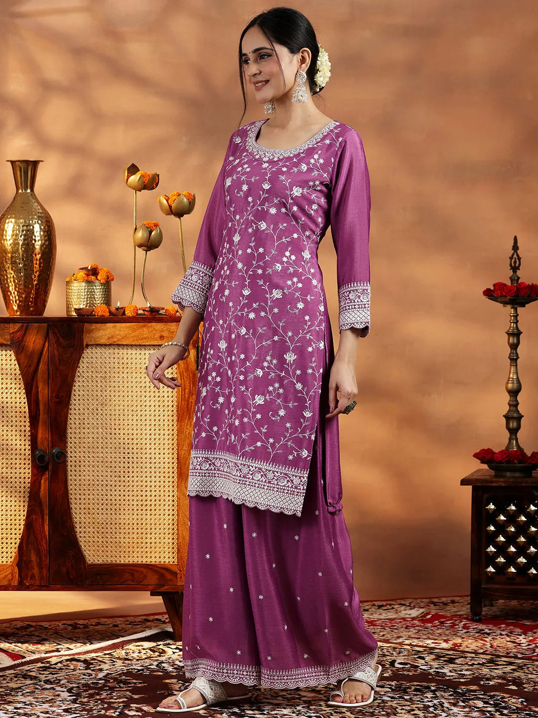  Mauve Embroidered Silk Blend Straight Suit With Dupatta 