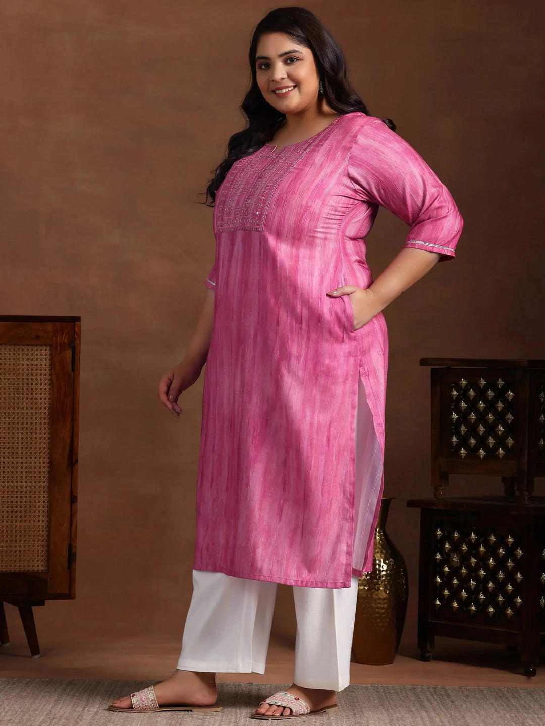 Plus Size Pink Yoke Design Cotton Straight Kurta 