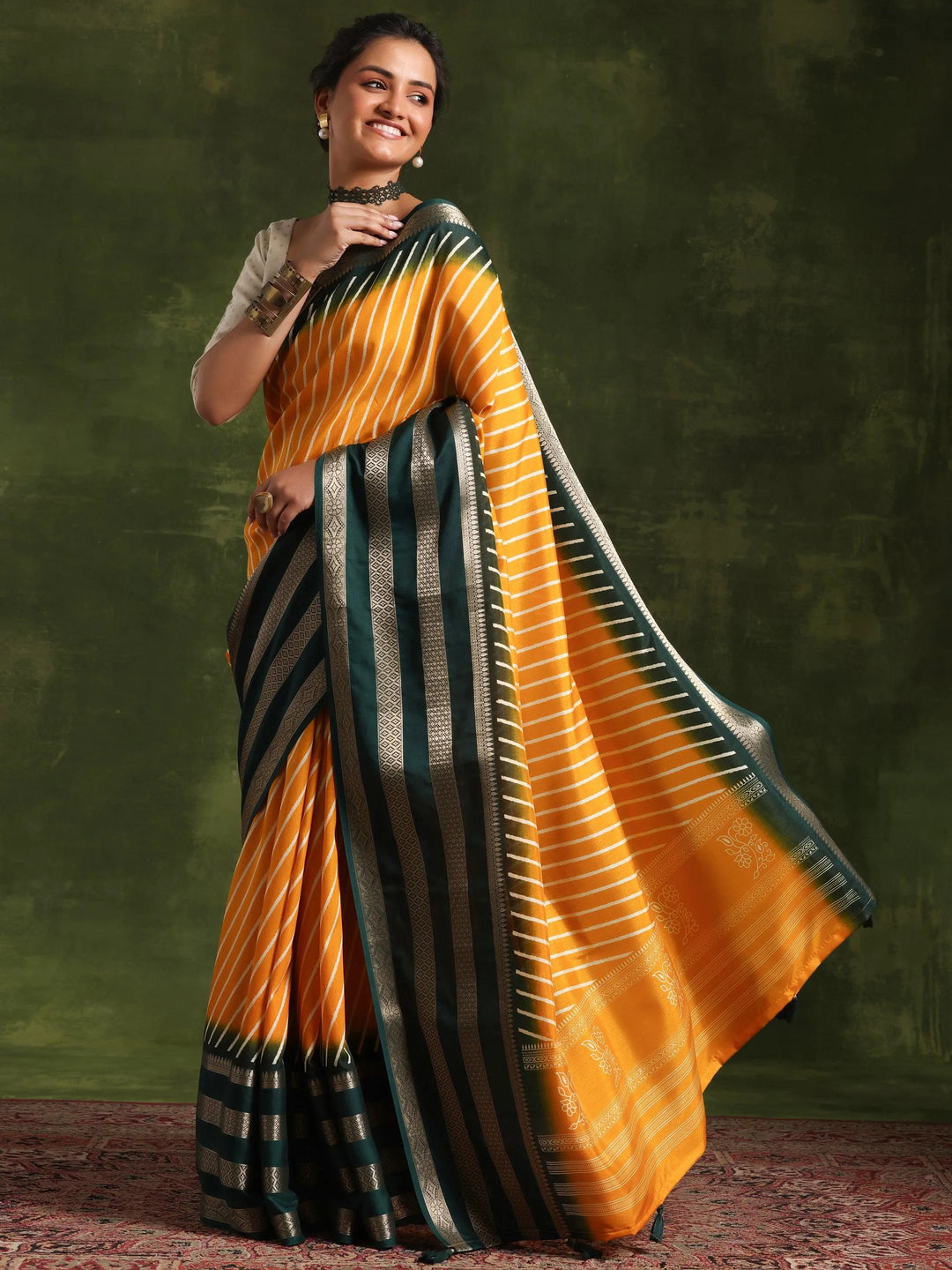 Mustard Printed Silk Blend Saree With Unstitched Blouse Piece - Libas