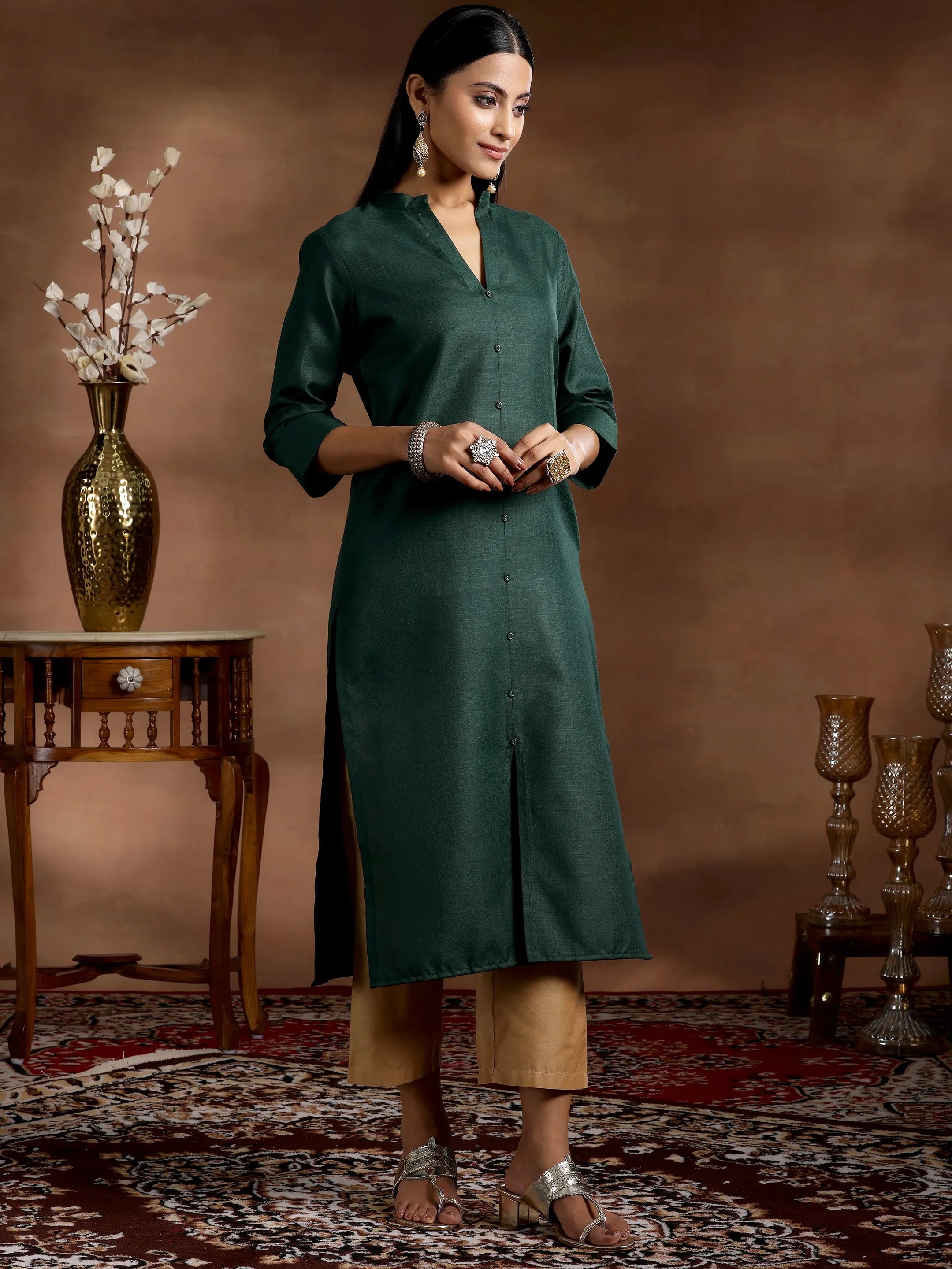 libas Green Solid Cotton Blend Straight Kurta-picture-59