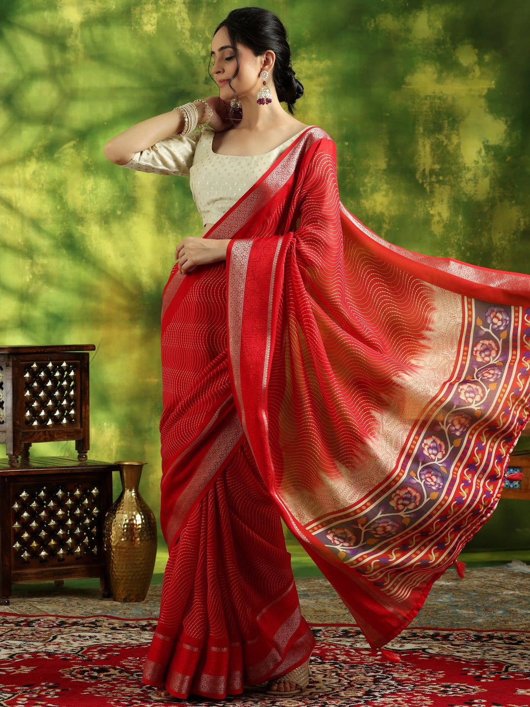 Red Printed Silk Blend Saree With Unstitched Blouse Piece - Libas 